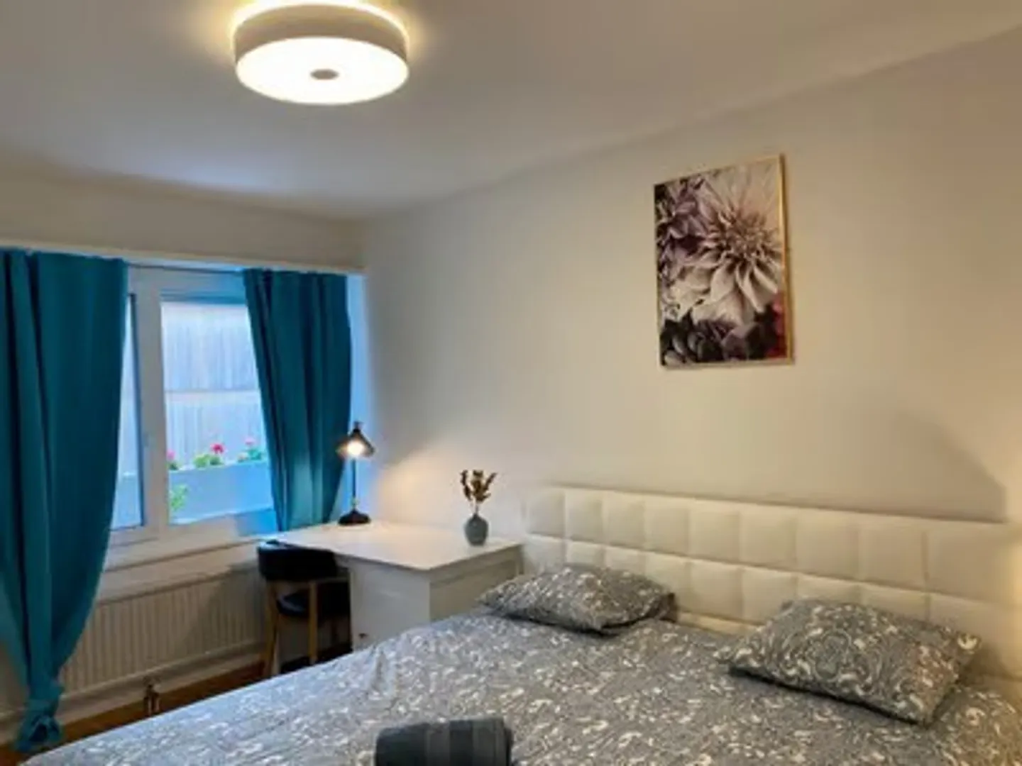 Elegant 4.5-Room Apartment in Seebach - Photo 10 of 13