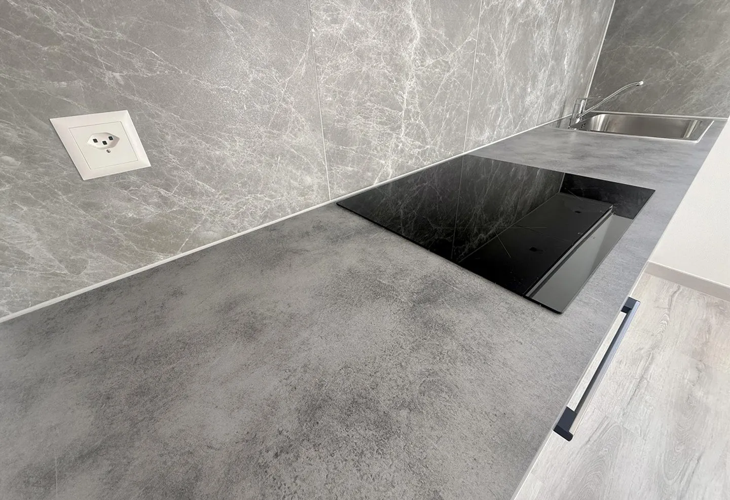 Geräumige 4,5-Zimmer-Wohnung in Chiasso - Foto 2 von 11