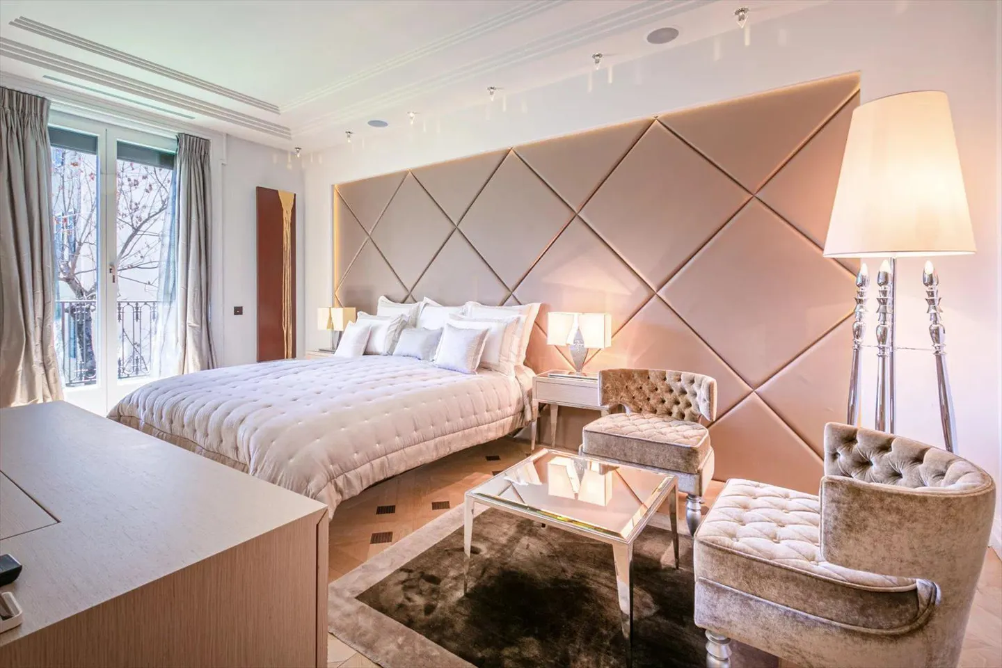 Magnificent apartment with a view of the lake and the Jet d'eau - Photo 11 of 13