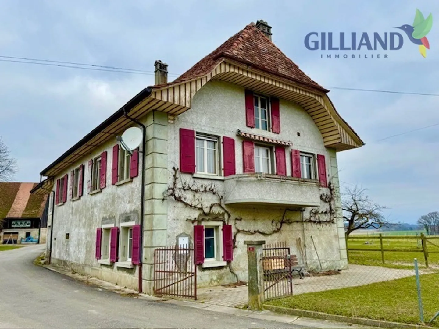Single house for sale - Photo 1 of 6