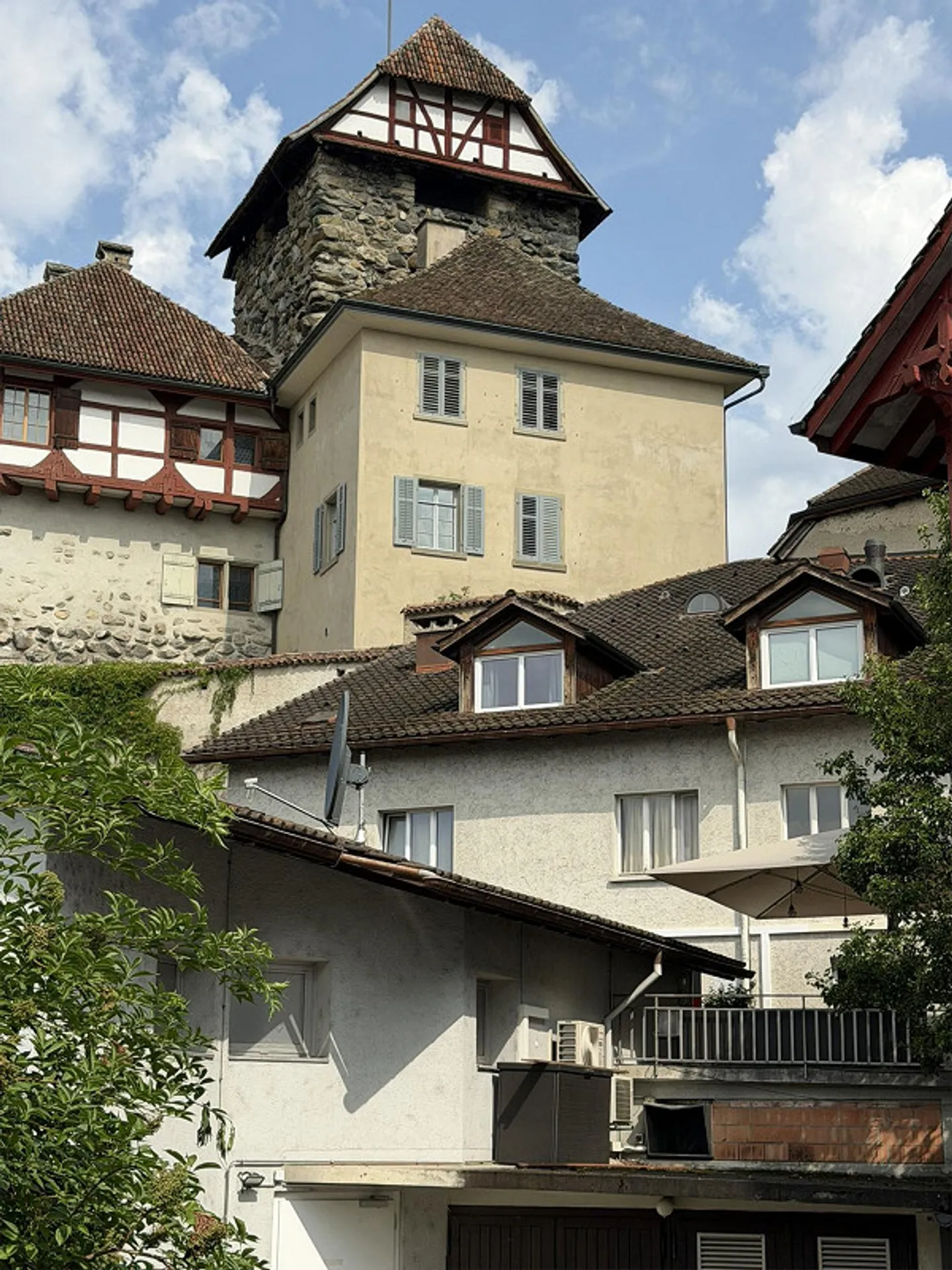 Living in a historic castle - Photo 1 of 10