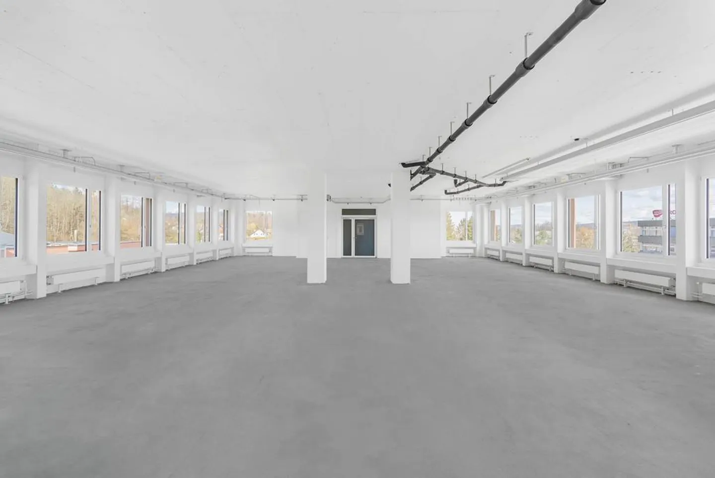 Lavorare in una posizione ben sviluppata alla periferia di Zurigo - Foto 3 di 11