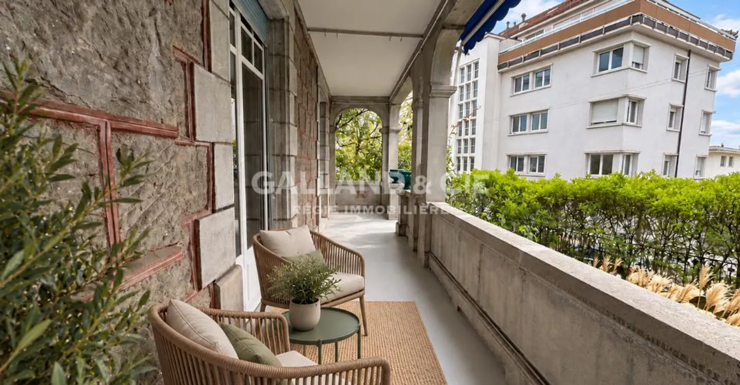 Grand 5,5 pièces, cachet architectural et jardin - Photo 4 of 10