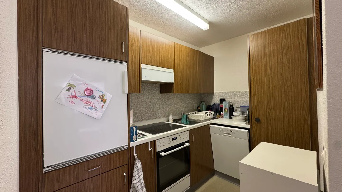 Spacious, light-flooded 2.5-room apartment - Photo 4 of 7