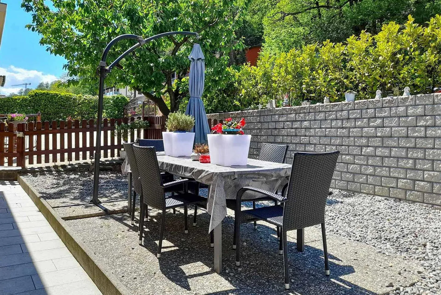 Casa bifamiliare con giardino a Canobbio - Foto 9 di 13
