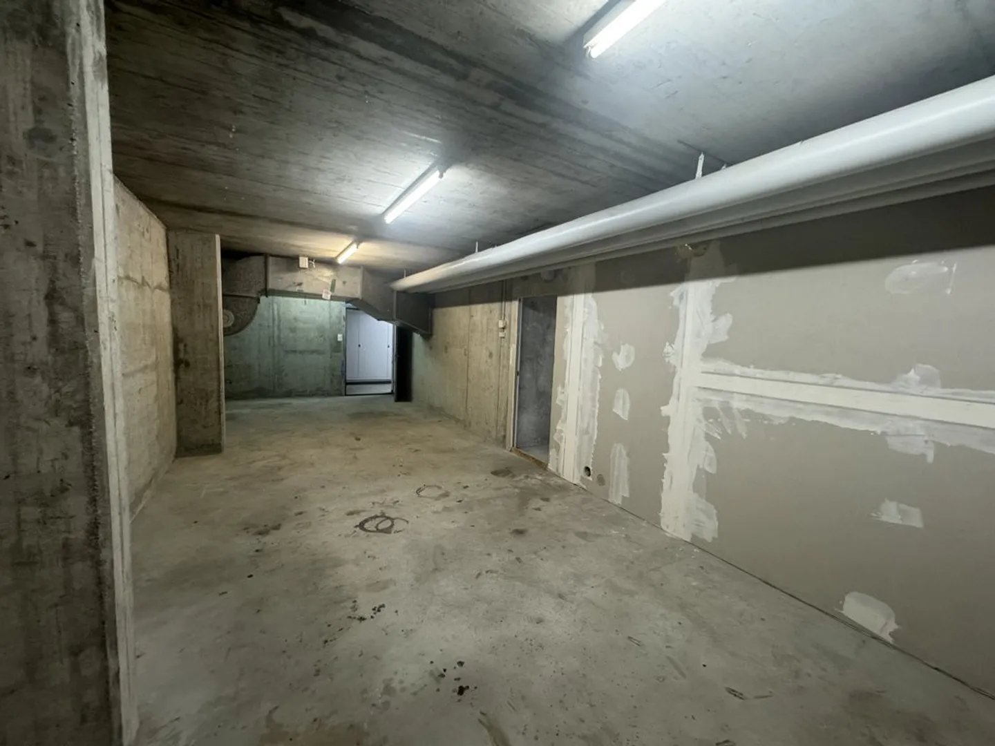 Salle de stockage sur Holderstrasse - près de Wiesenplatz à Bâle - Photo 5 sur 6