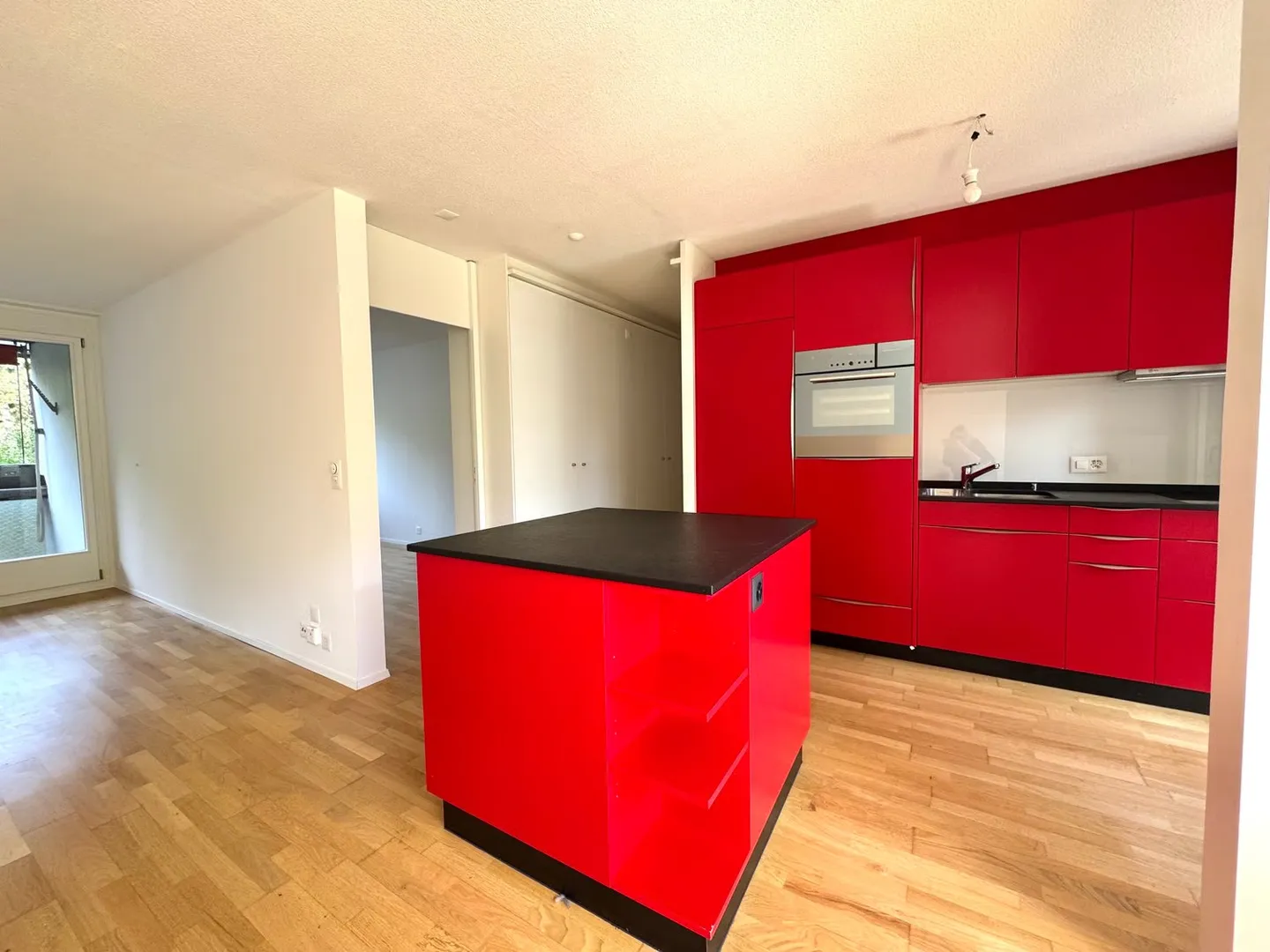 Modernes Apartment mit zwei Balkonen - Foto 3 von 20