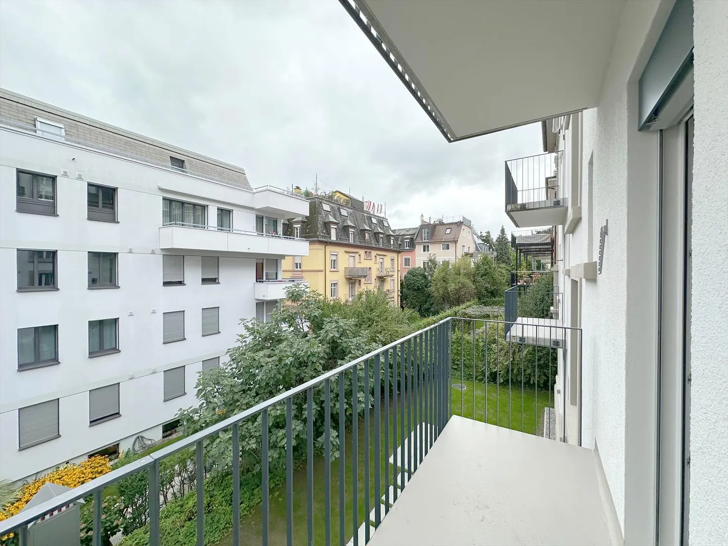 Votre nouvelle oasis de bien-être dans un emplacement résidentiel privilégié - Photo 12 sur 13