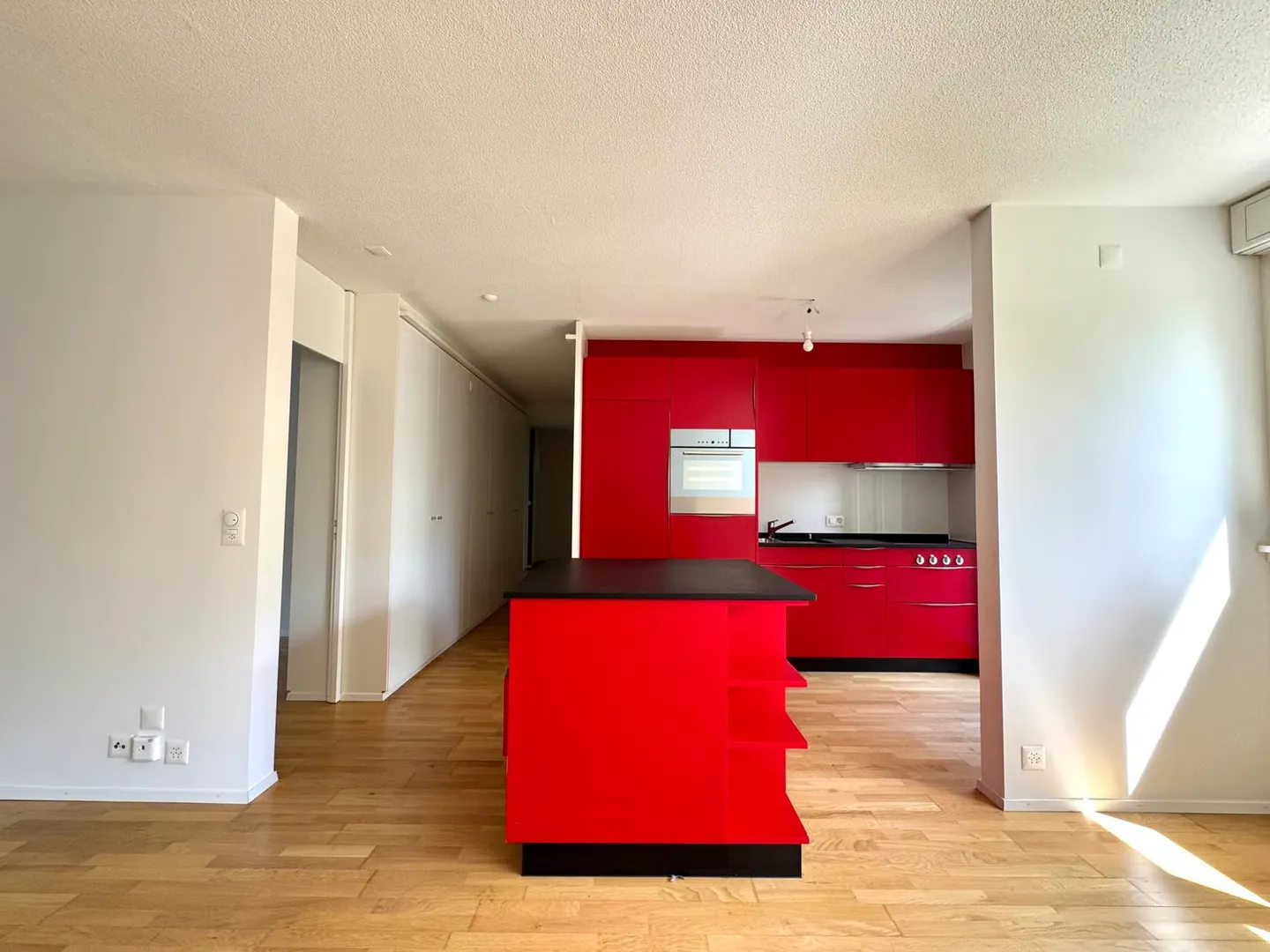 Modernes Apartment mit zwei Balkonen - Foto 4 von 20