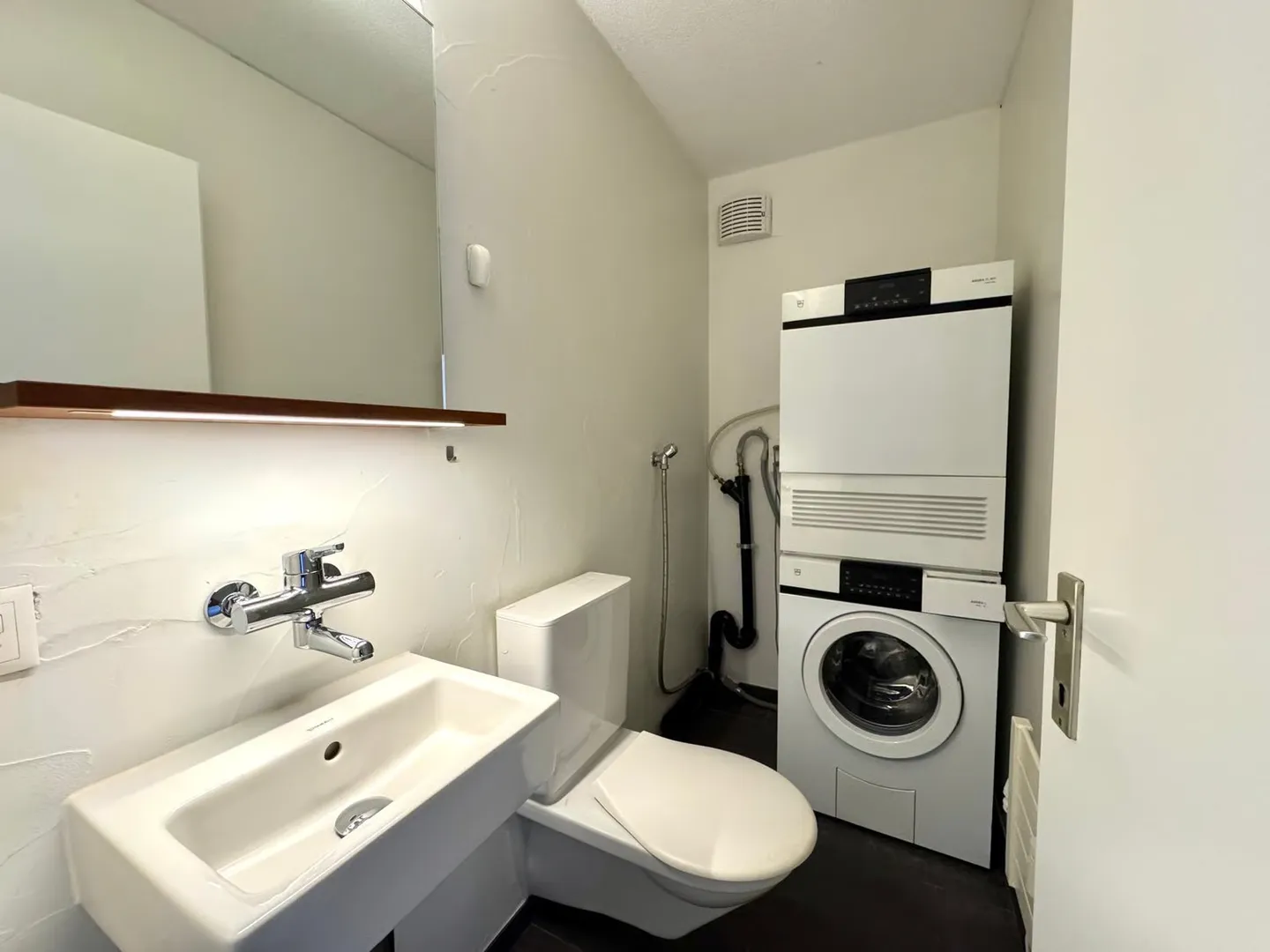 Modernes Apartment mit zwei Balkonen - Foto 10 von 20