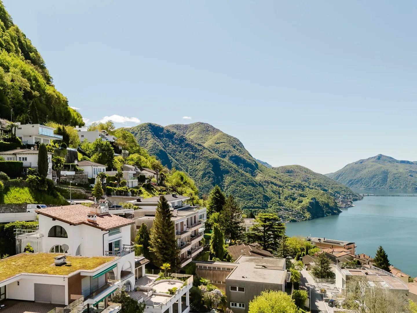 Wonderful apartment above Lake Lugano - Photo 23 of 26