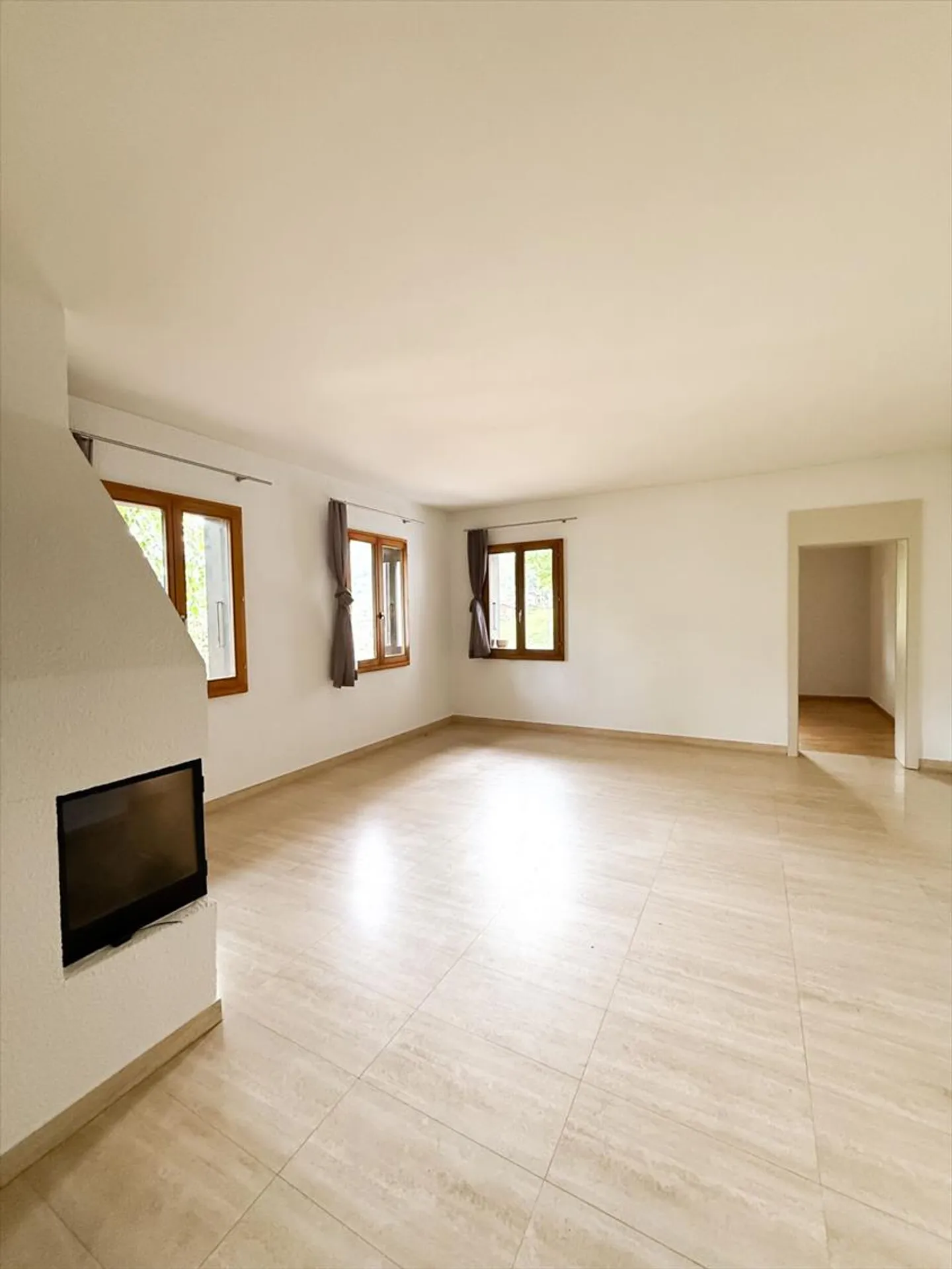 Grande casa familiare con appartamento separato e vista panoramica - Foto 13 di 13