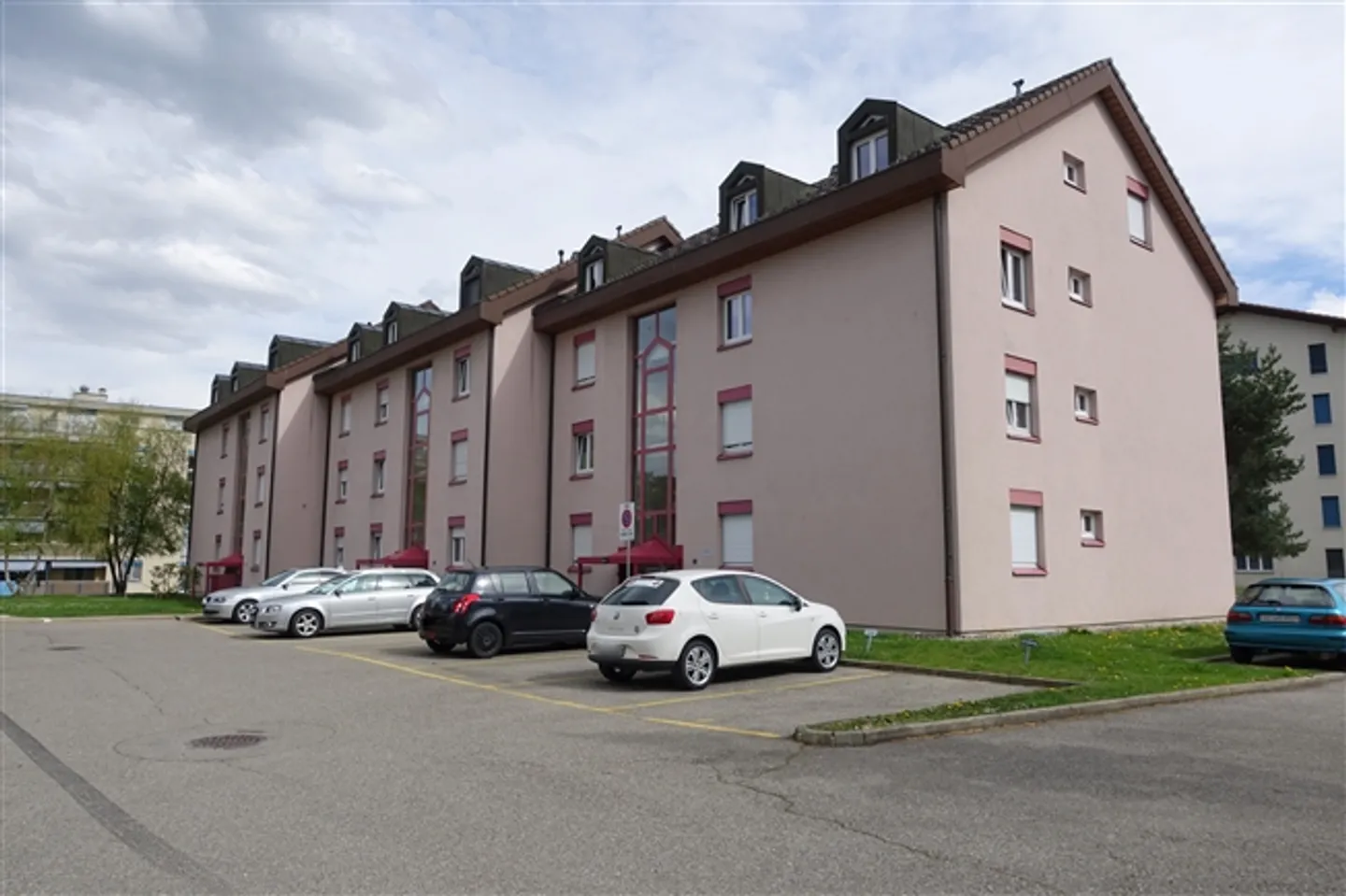 «Innenparkplatz Nr. 44» - Foto 1 von 4