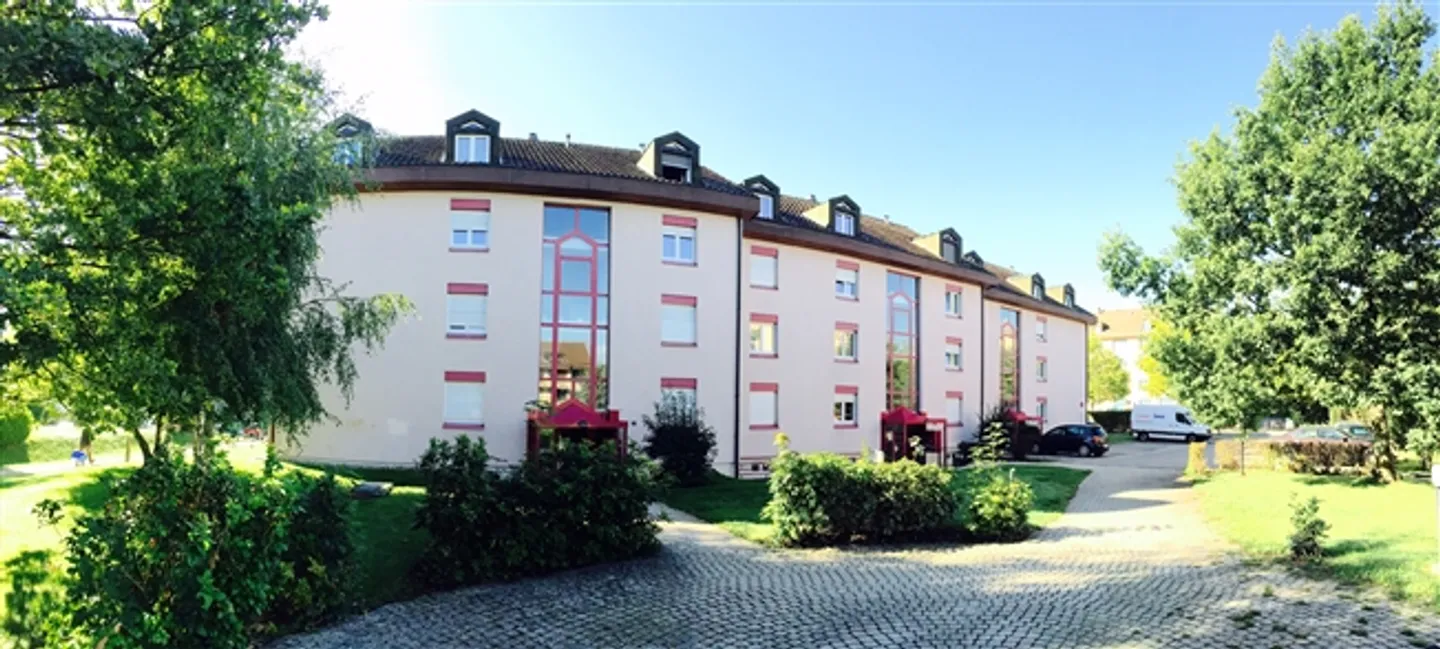 «Innenparkplatz Nr. 44» - Foto 2 von 4