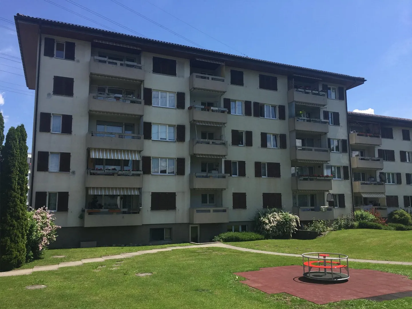 Appartement 3.5 pièces dans un emplacement calme - Photo 1 sur 8