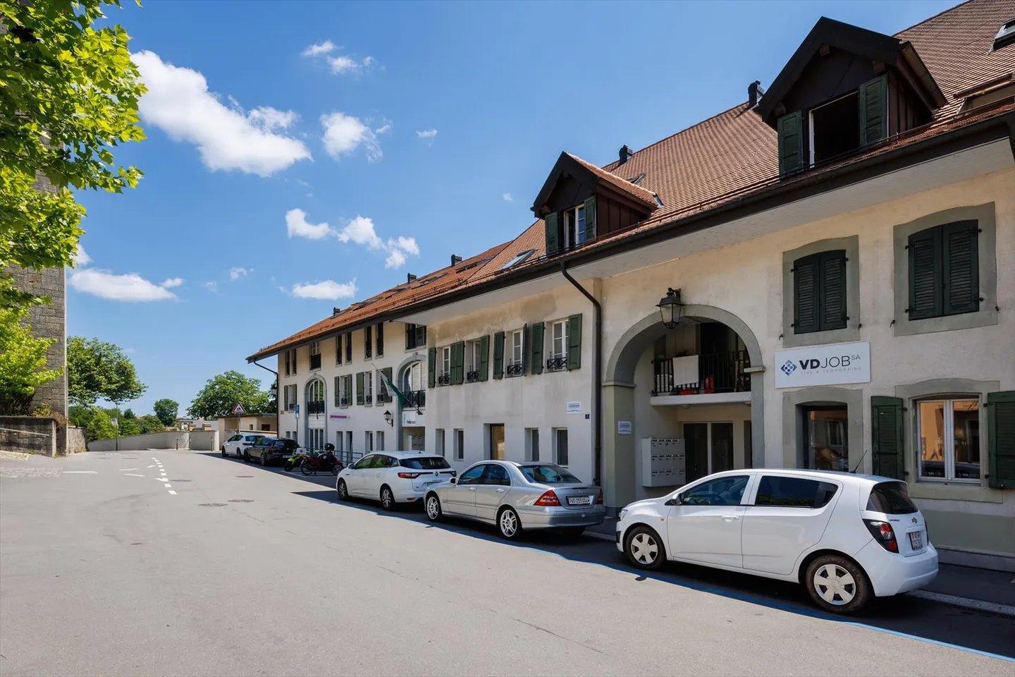 2.5 room apartment - Photo 2 of 3