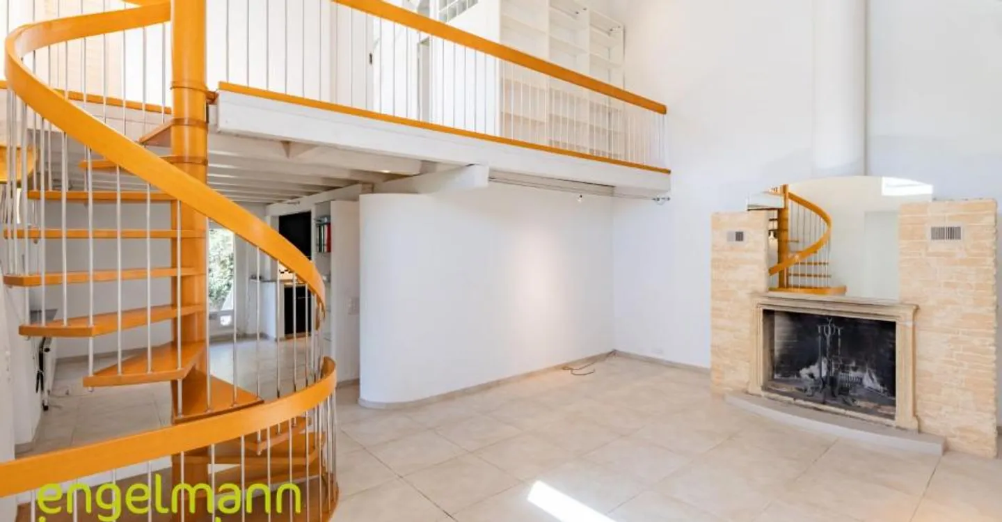 Residential property with 3 condominiums - Photo 4 of 13