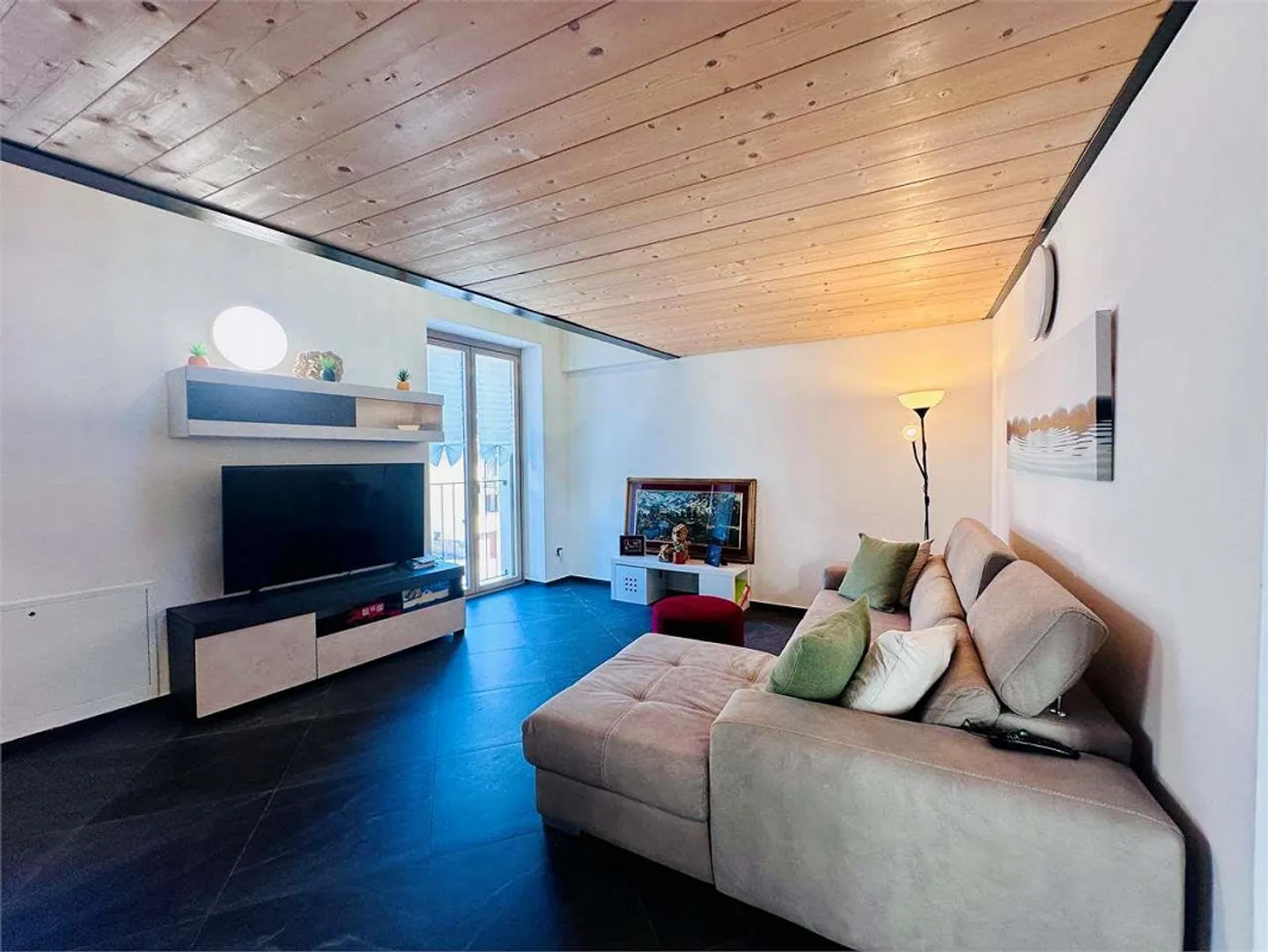 Riva S. Vitale ...two steps from the lake, modern 3.5-room duplex for sale - Photo 3 of 13