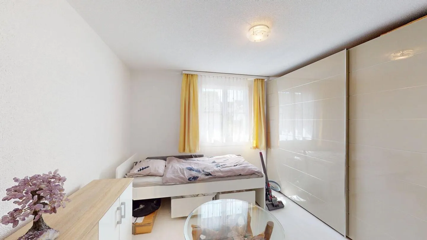 Appartement familial avec beaucoup de lumière naturelle et un balcon ensoleillé - Photo 11 sur 14