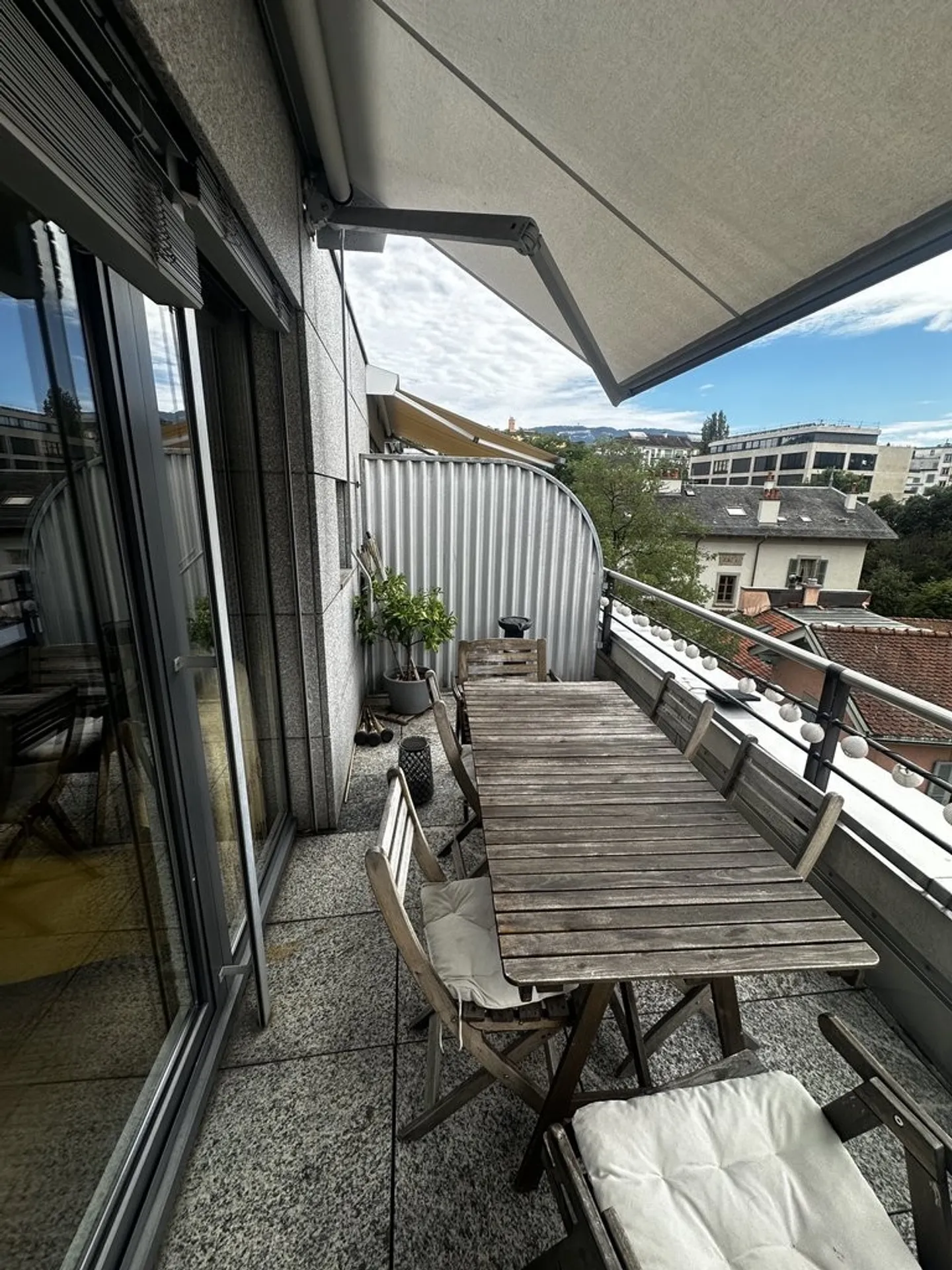 Attico con bella terrazza nel cuore di Eaux-Vives - Foto 11 di 12