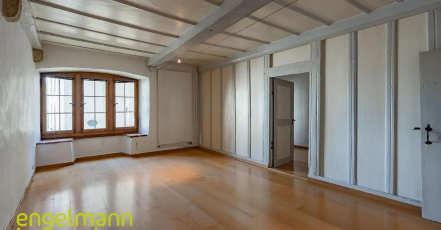Residential property with 3 condominiums - Photo 7 of 13