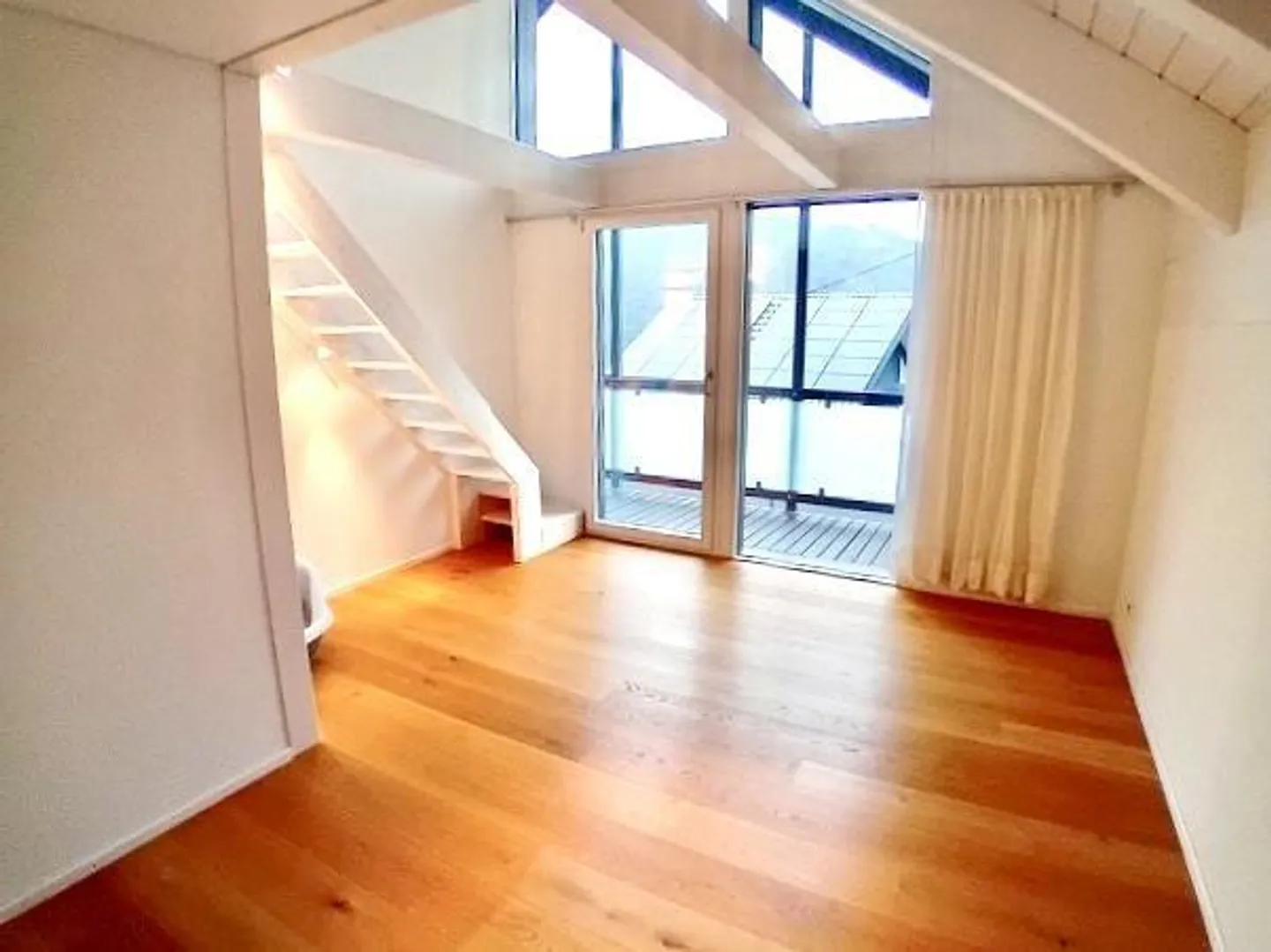 5 1/2-Zimmer-Villa an sehr ruhiger, sonniger Aussichtslage / villa ... - Foto 11 di 30