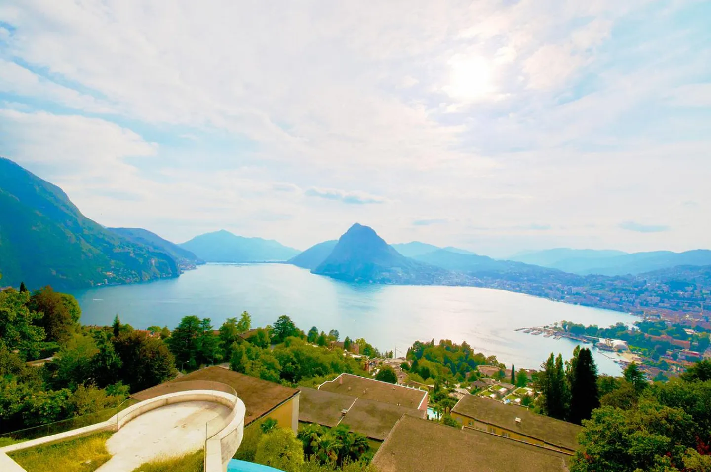 Modern Luxury Duplex Penthouse with Breathtaking View of Lake Lugano - Photo 2 of 18