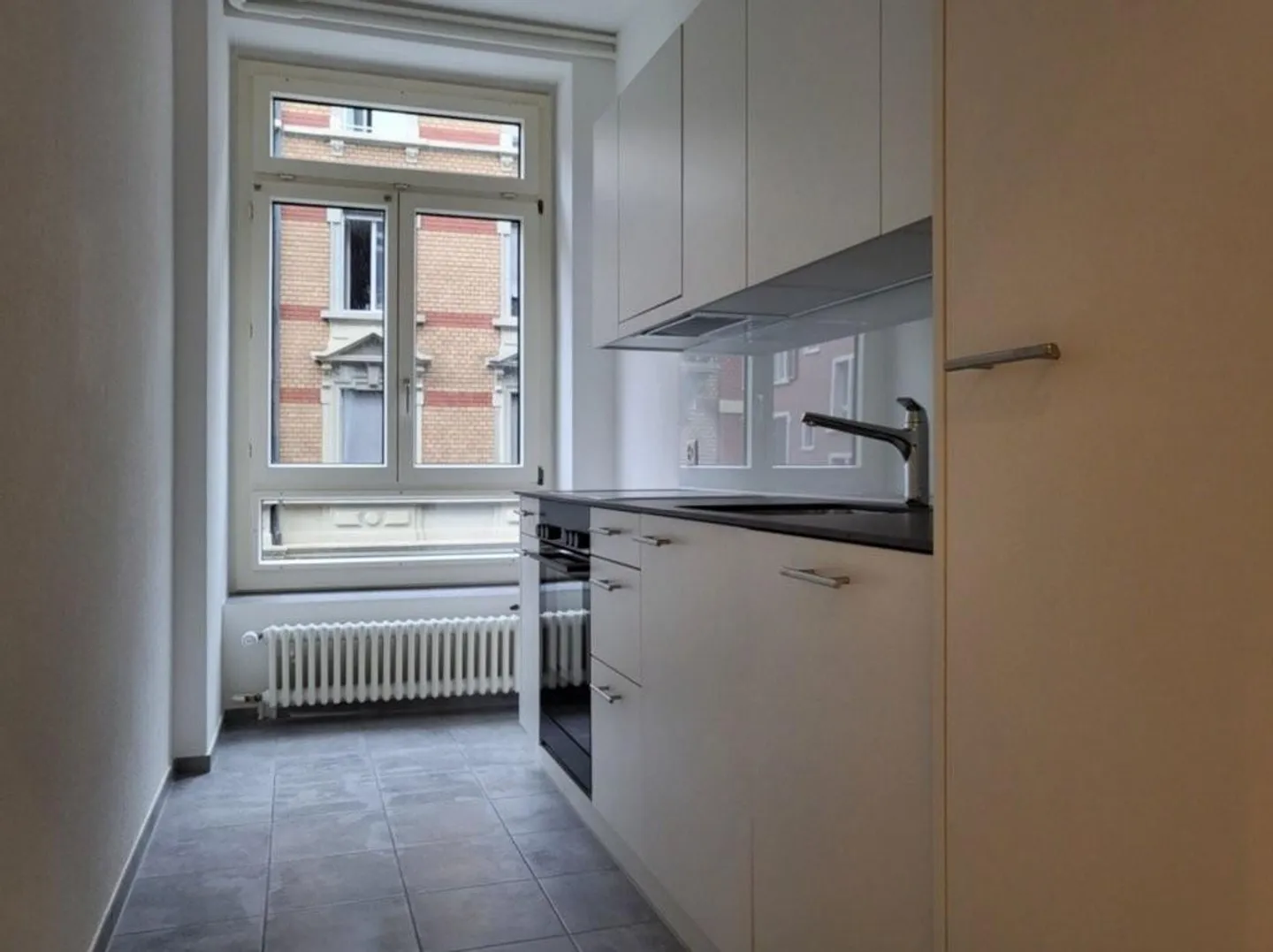 Appartamento ristrutturato in una posizione centrale nel Distretto 3 - Foto 2 di 7