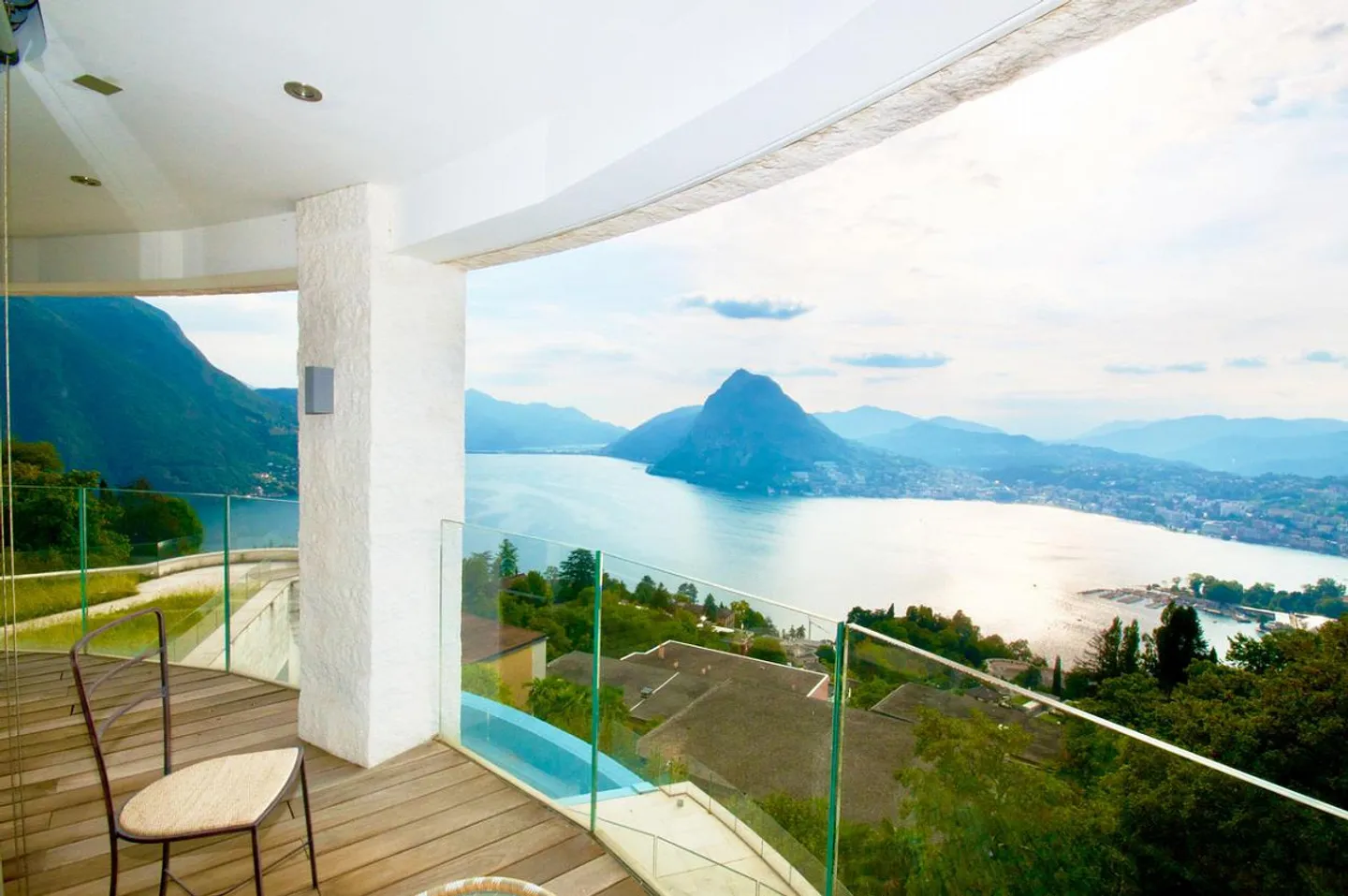 Modern Luxury Duplex Penthouse with Breathtaking View of Lake Lugano - Photo 8 of 18