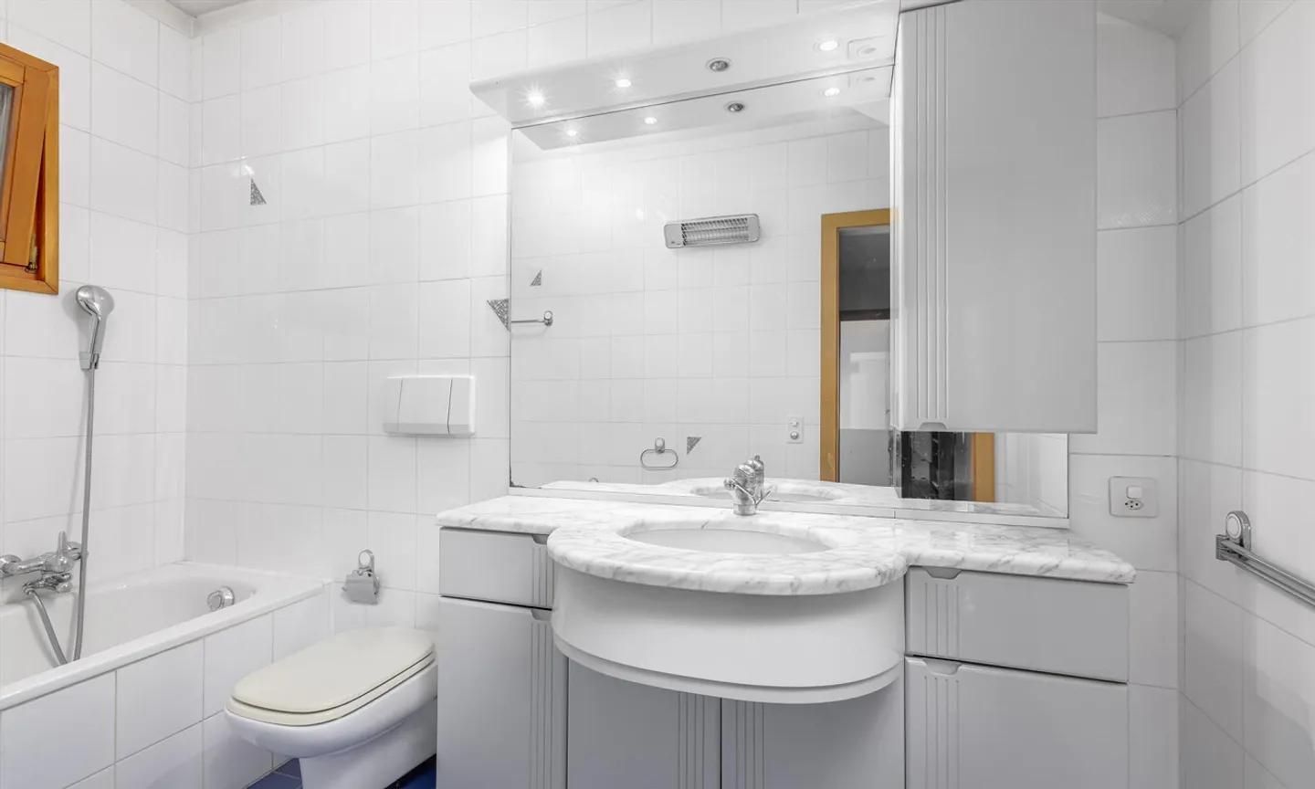 Villa with large plot and open view in Vacallo Alta - Photo 8 of 13