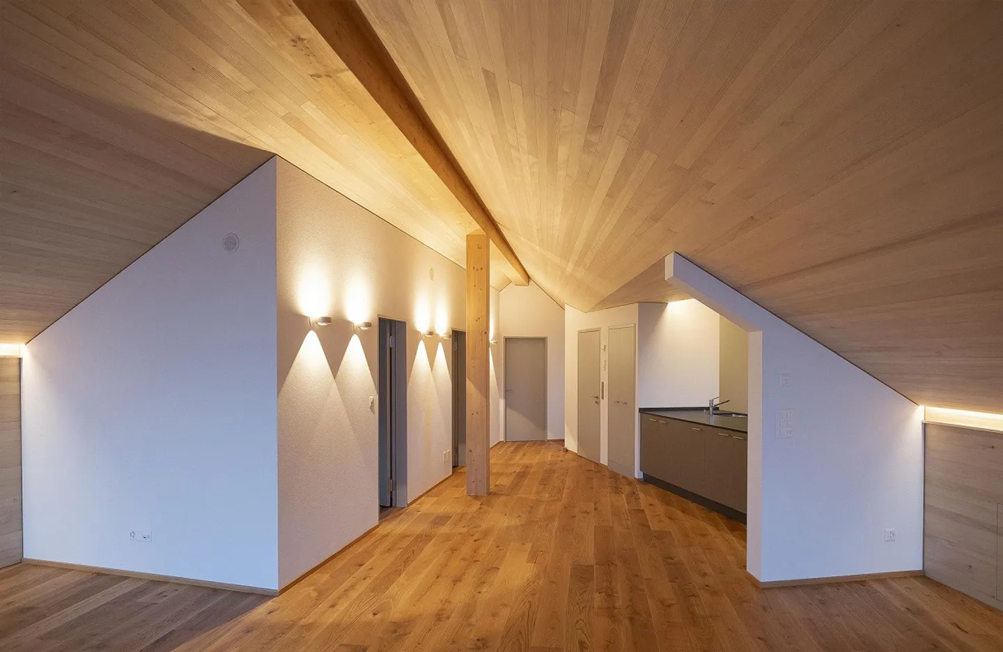 Appartamento mansardato di 3,5 stanze - Foto 2 di 8