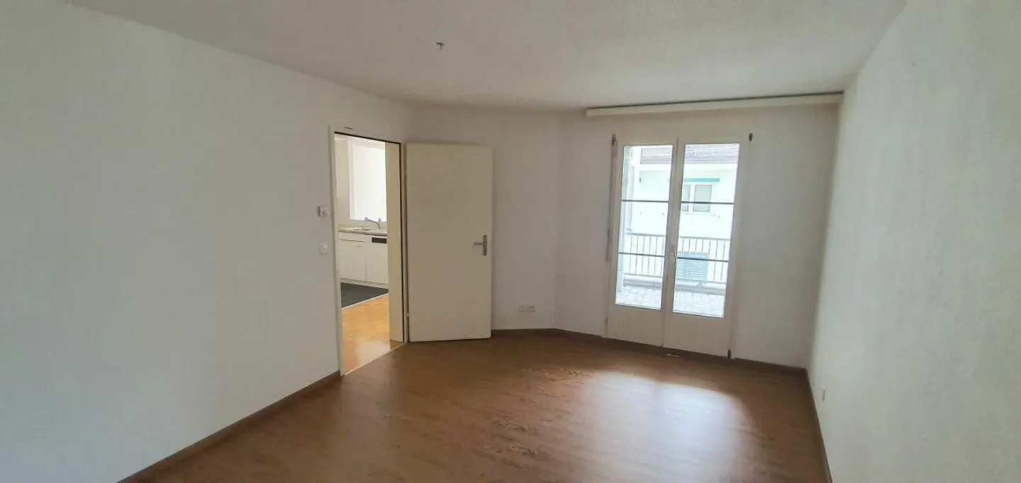 großzügige 2.5-Zimmerwohnung an zentraler Lage - Foto 7 von 10