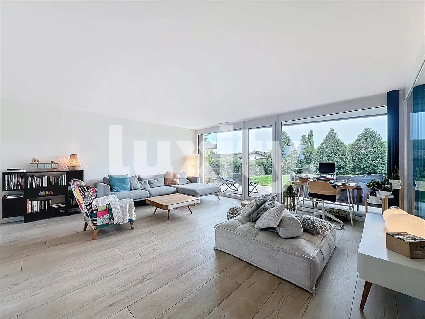 Moderne Erdgeschosswohnung mit großem privatem Garten - Foto 2 von 4