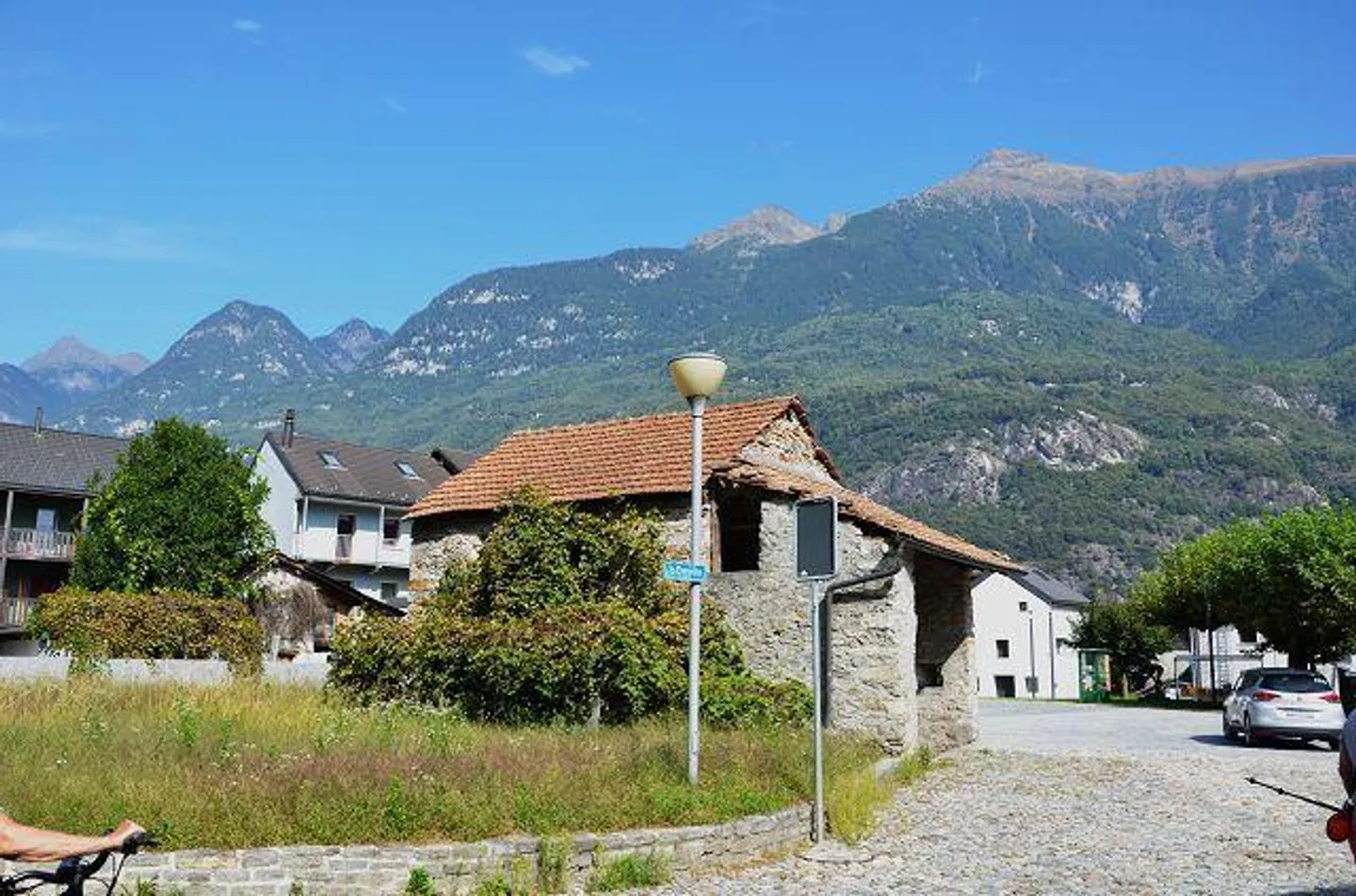 Due stalle da ampliare con vigneto e molto terreno - Foto 34 di 34