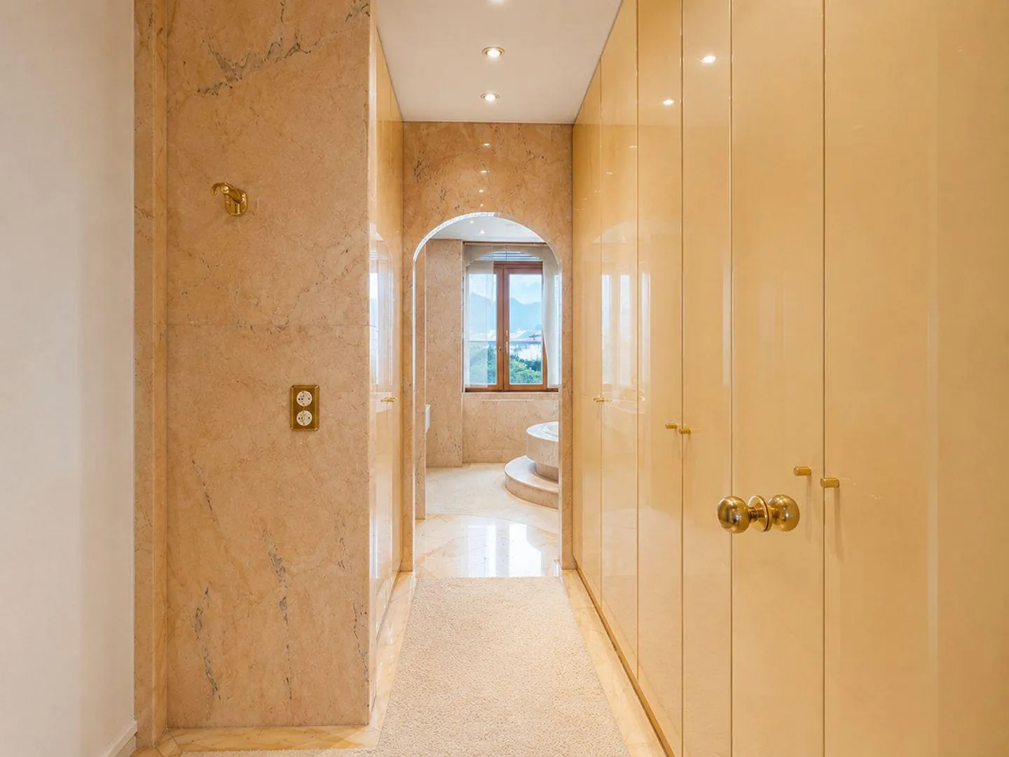 Prestigioese Villa in Coldrerio - Foto 9 von 23