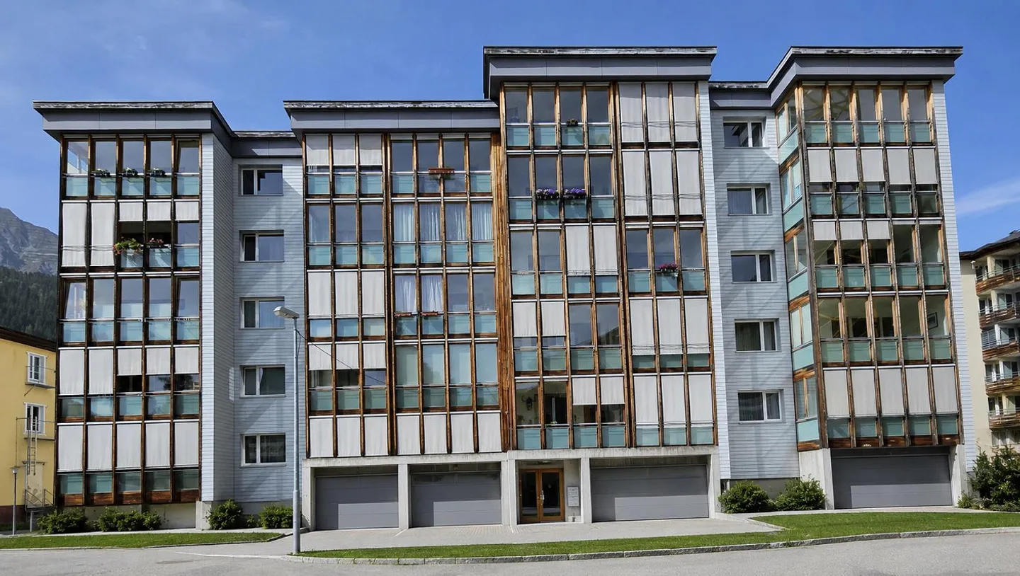 Large 4½ Room Apartment - Photo 1 of 2