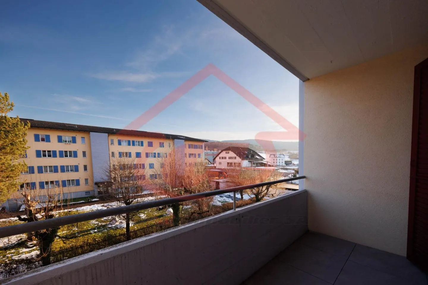 Charmant Appartement 3 Pièces - Photo 2 sur 18