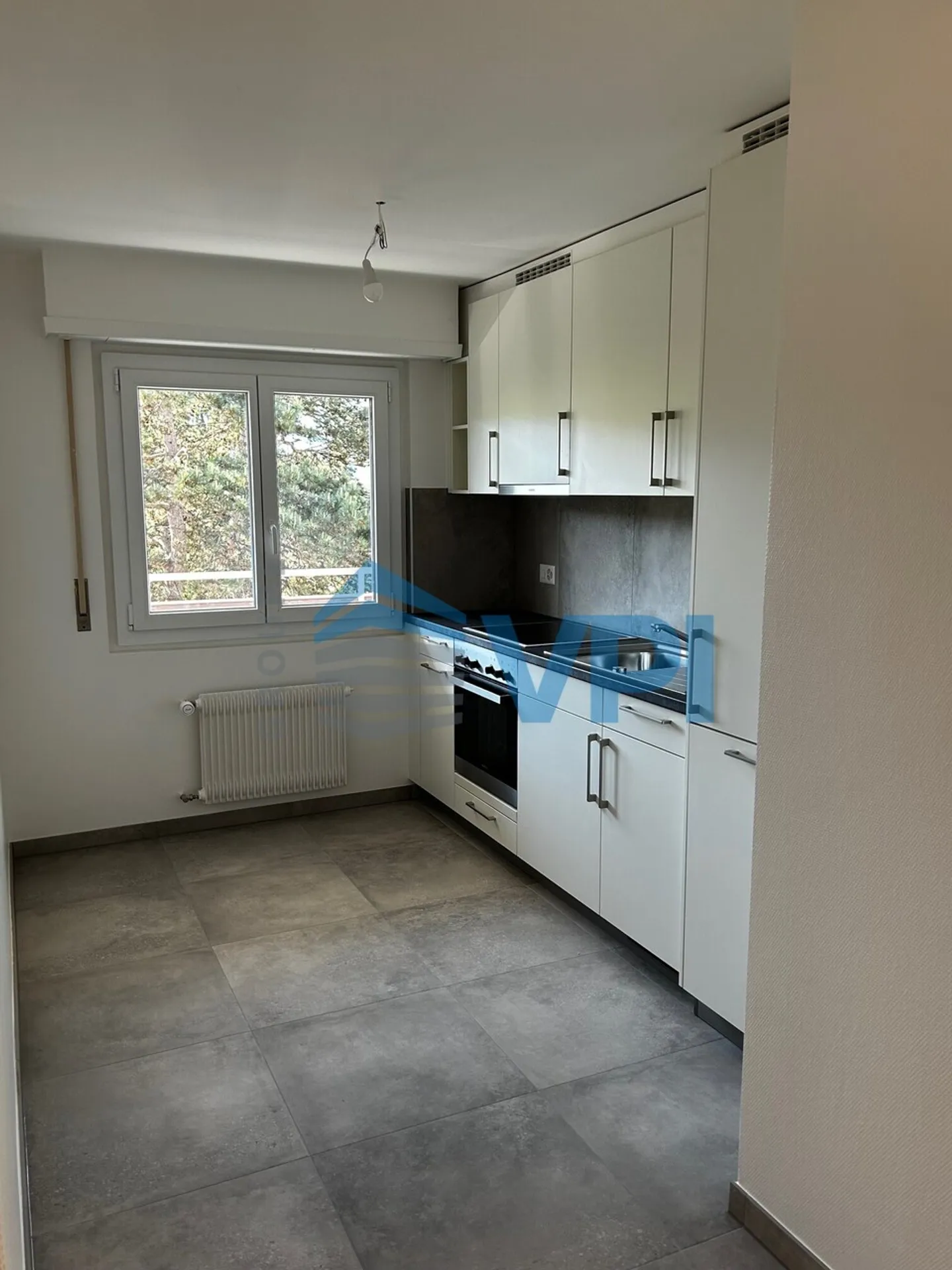 Appartement 3 pièces rénové - Photo 3 sur 9