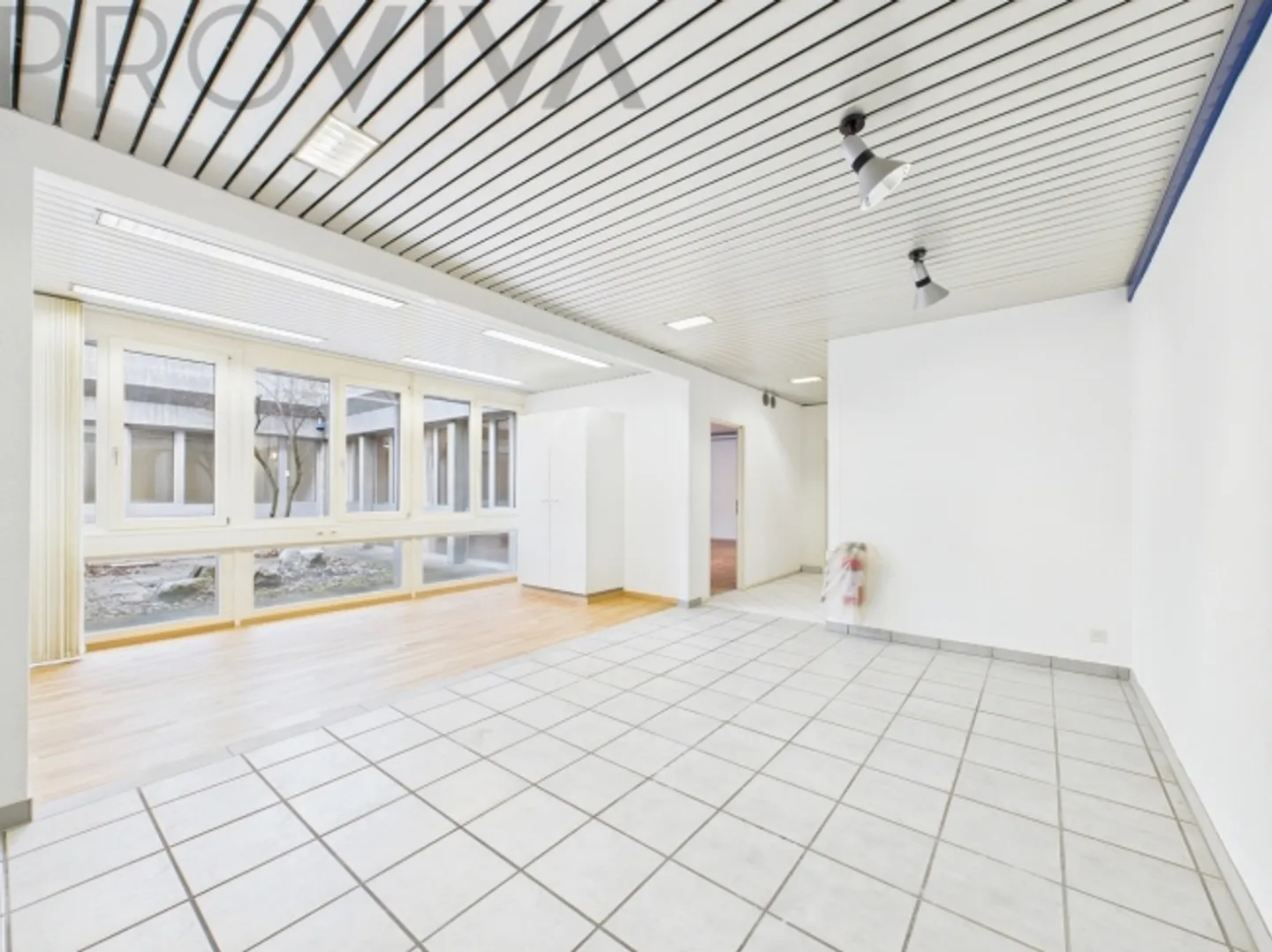 «Vielseitig nutzbares Wohn- und Geschäftshaus mit Zukunftspotenzial» - Foto 4 di 7