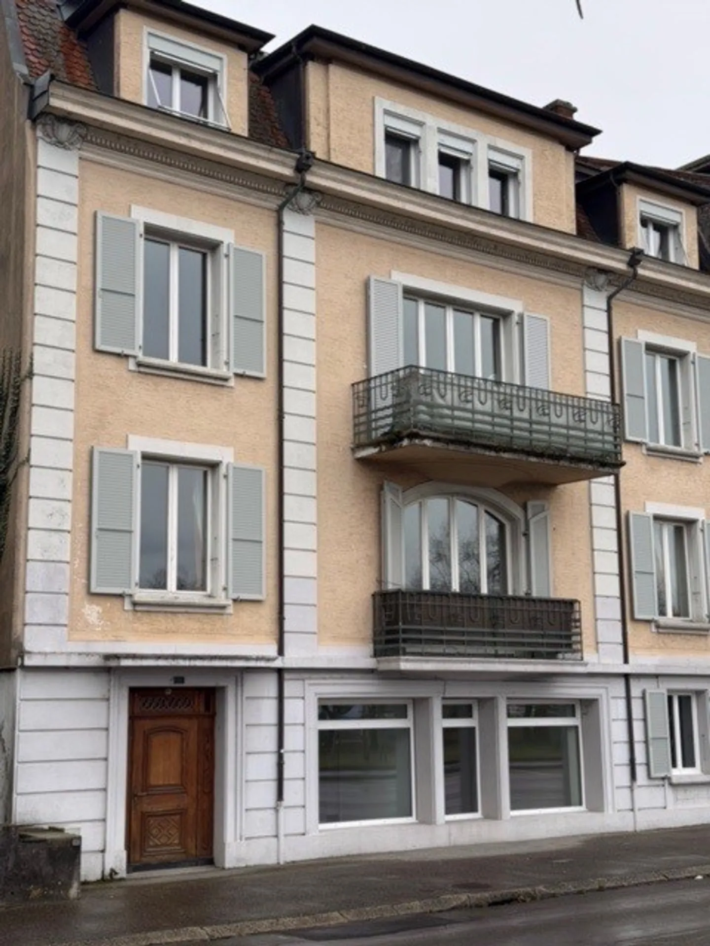 Helle Gewerbefläche am See - Foto 1 von 3