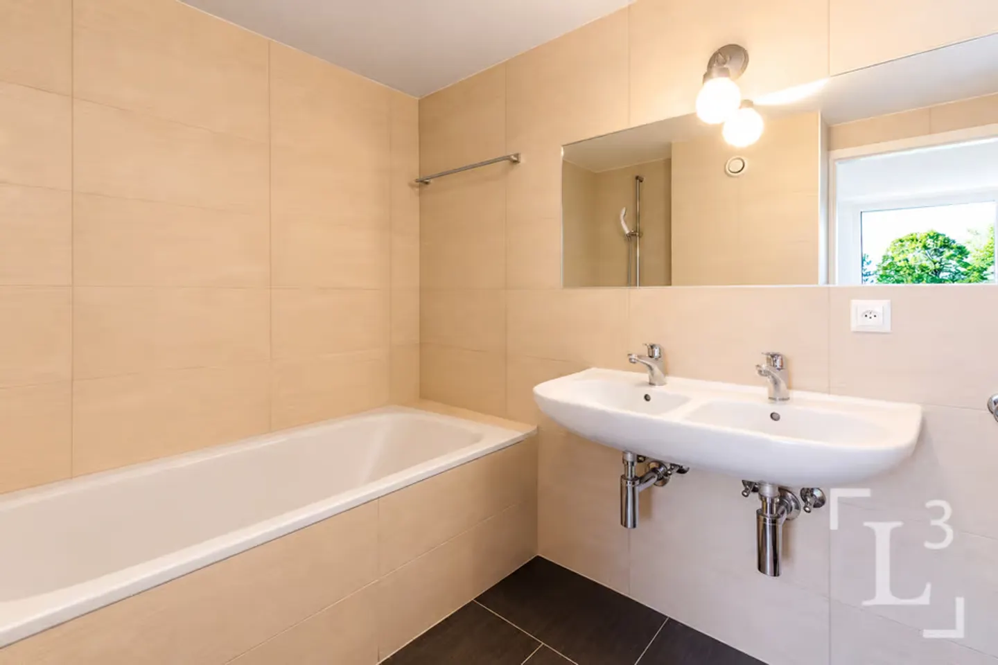 MINERGIE! Duplex en attique de 5.5 pièces avec balcon - Foto 12 di 13