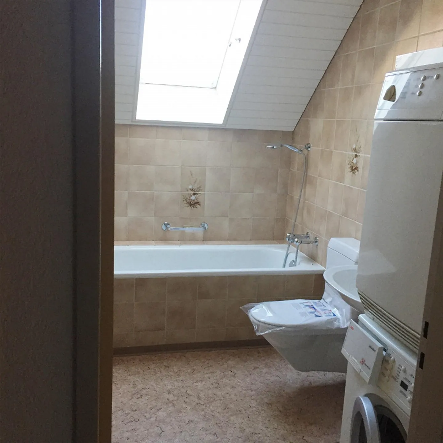 Attic apartment with gallery - Photo 3 of 5