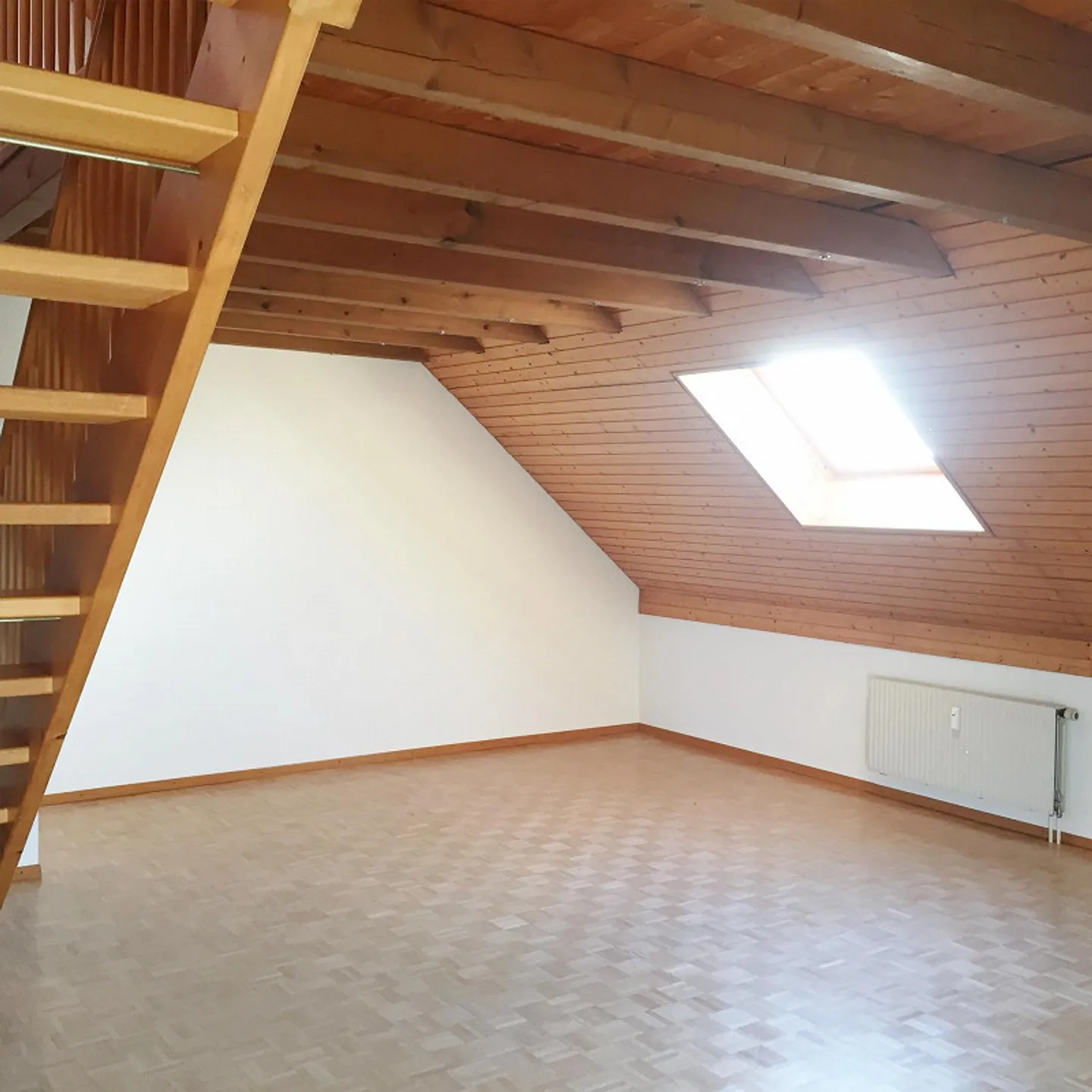 Attic apartment with gallery - Photo 4 of 5