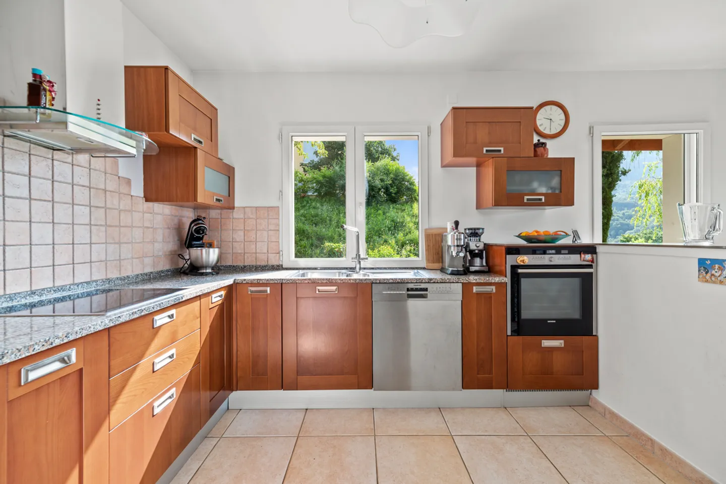 Schöne Familienvilla mit zwei unabhängigen Wohneinheiten - Foto 9 von 13