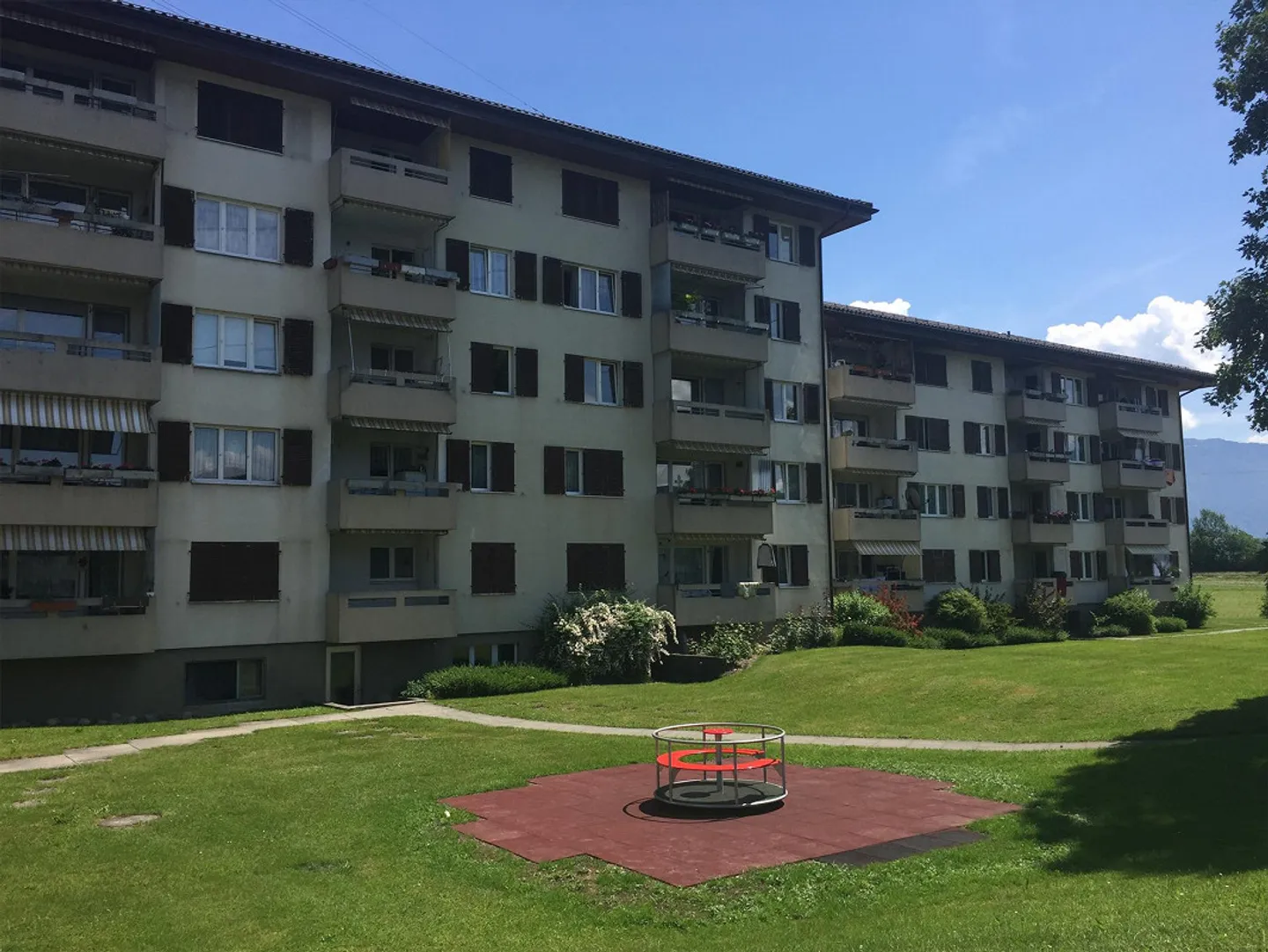 Appartamento familiare di 4,5 stanze con balcone al 3° piano - Foto 2 di 9