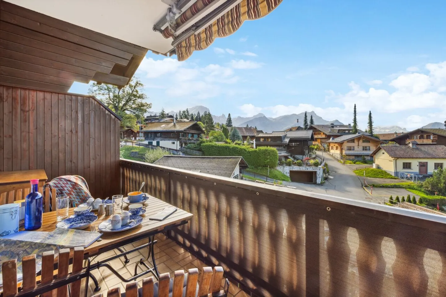 Villars centro, affascinante 3.5p ristrutturato, box, balconi, bella vista! - Foto 11 di 21