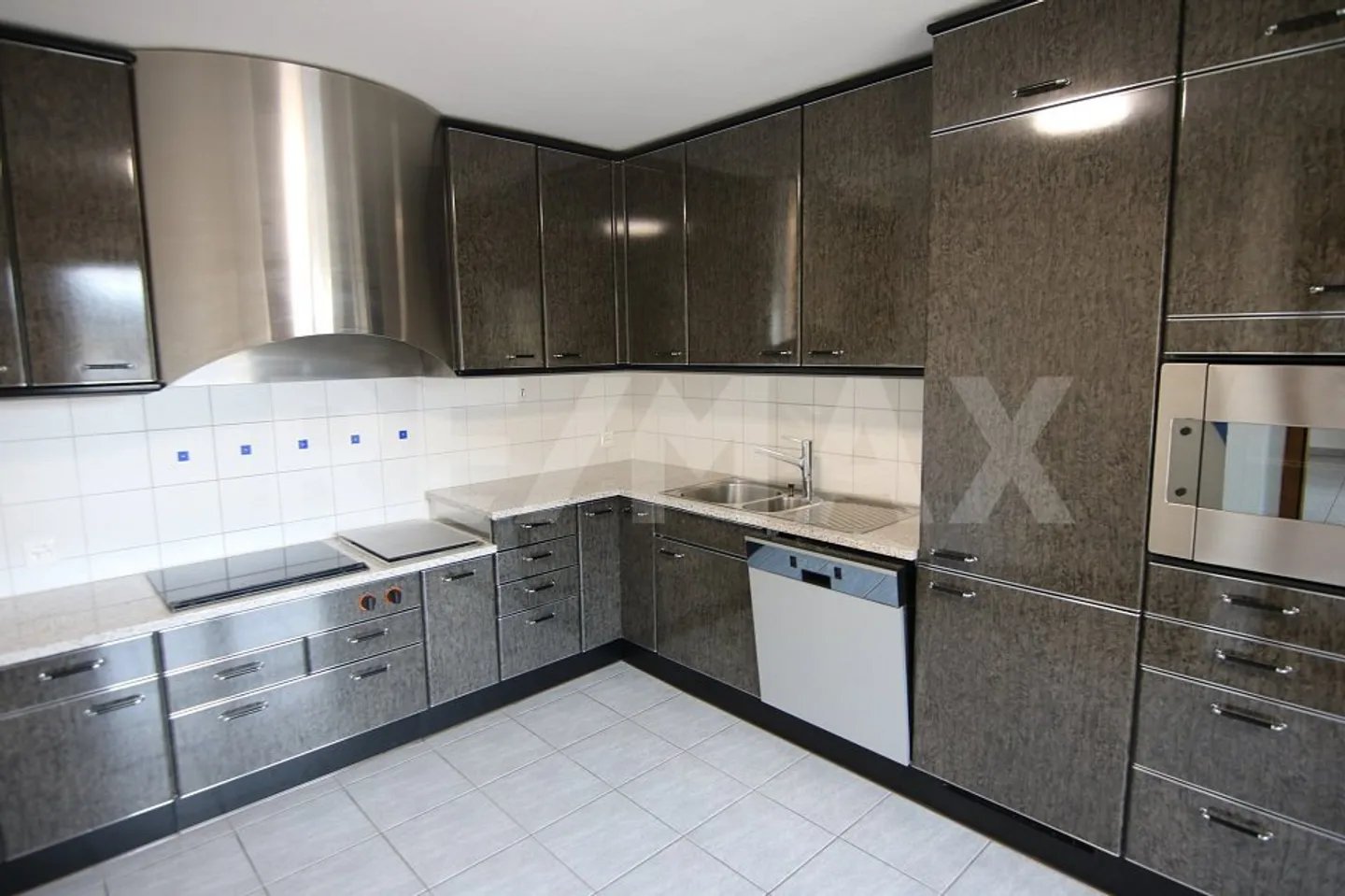 5 ½ Room Attic Apartment in Trimmis - Photo 3 of 6