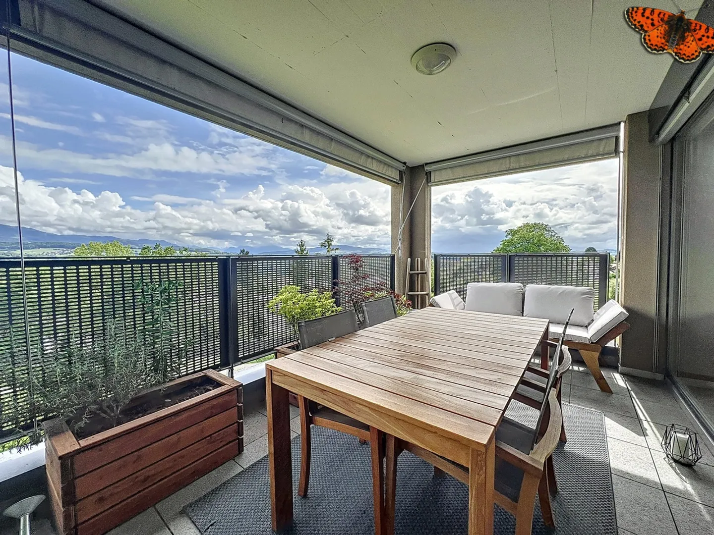 4 ZIMMER WOHNUNG - Im Dachgeschoss! - Foto 2 von 9
