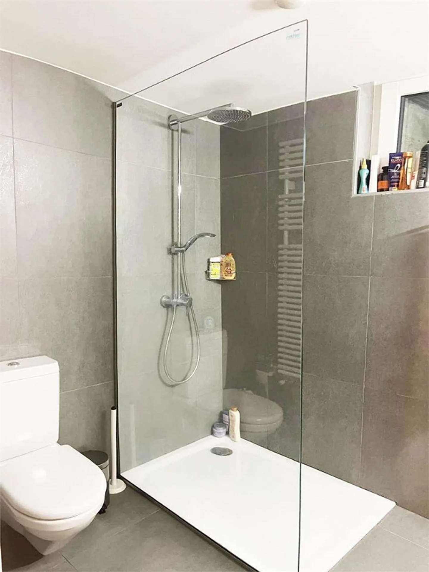 Villa von hohem Standard, umgeben von Grün in Croglio - Foto 4 von 7