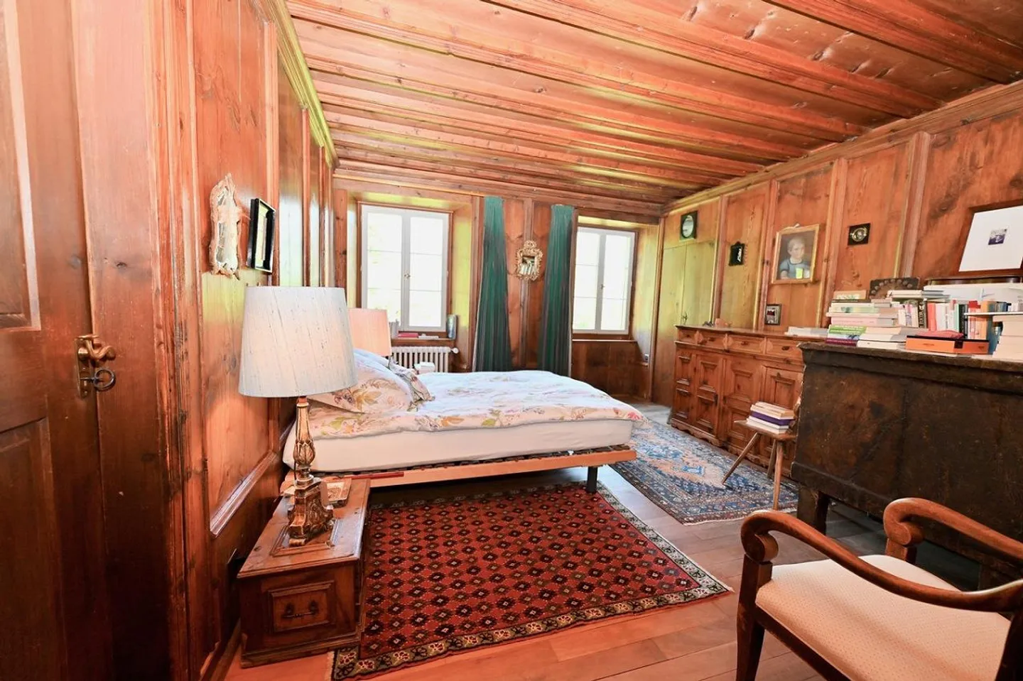 Charming estate with 21 hectares of land, farmhouse and stables - Photo 11 of 22